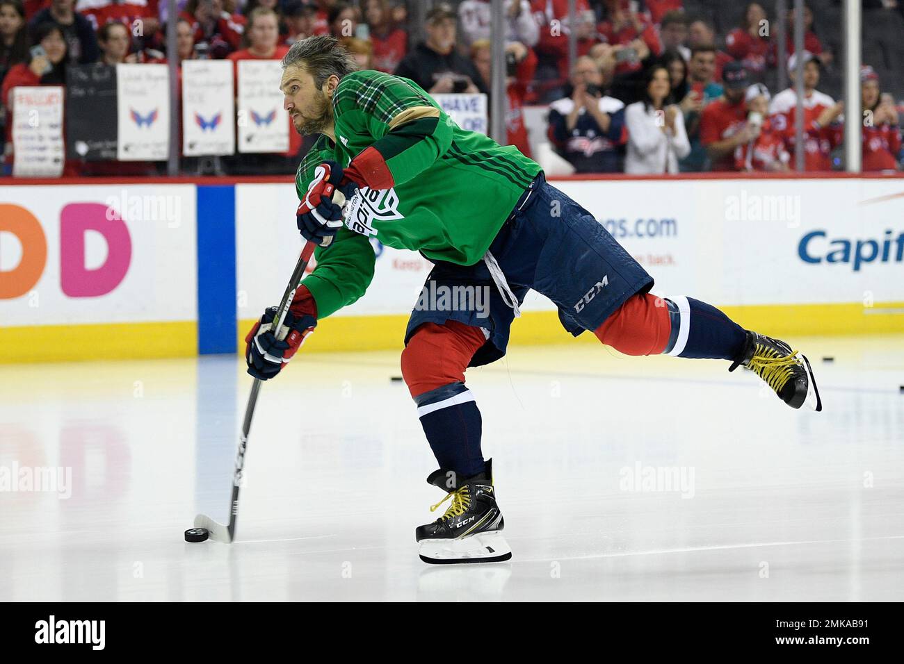 Washington Capitals left wing Alex Ovechkin, of Russia, warms up