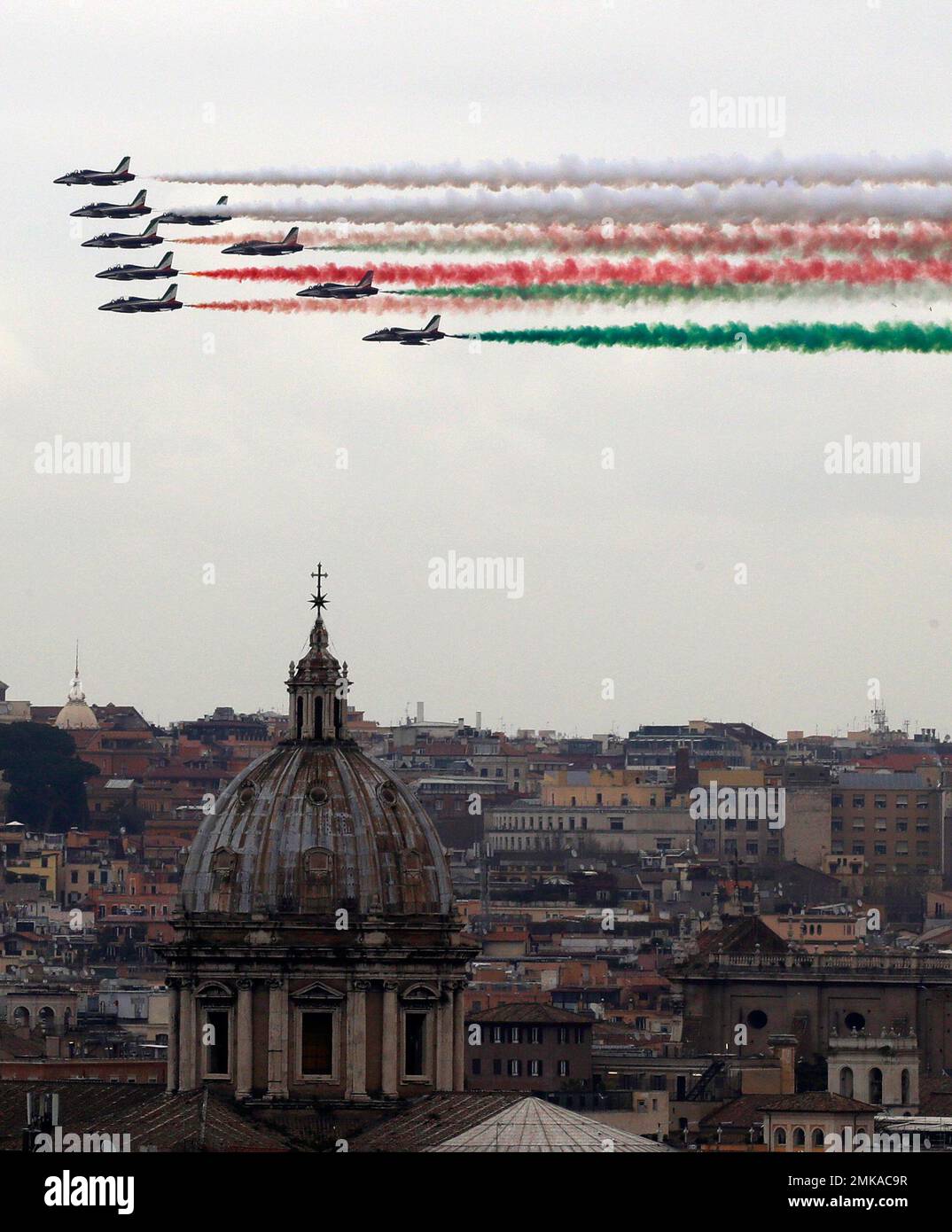The Frecce Tricolori Italian Air Force acrobatic squad flies over Rome ...