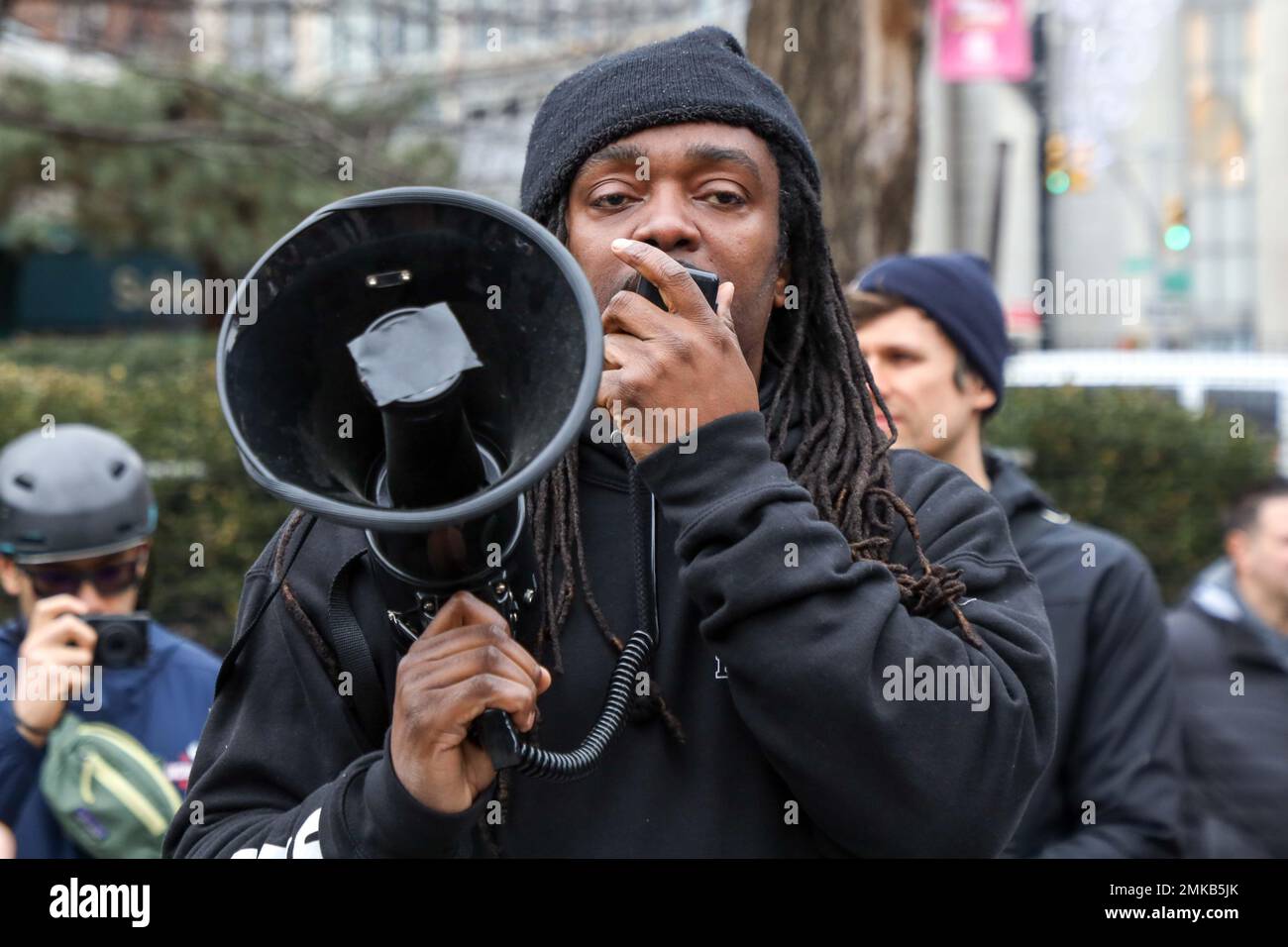 Cyclists denouncing police violence after the release of a video showing Memphis police killing Tyre Nichols. The act is part of a series of protests across the country in Union Square on the island of Manhattan in New York in the United States this Saturday, 28. Credit: Brazil Photo Press/Alamy Live News Stock Photo