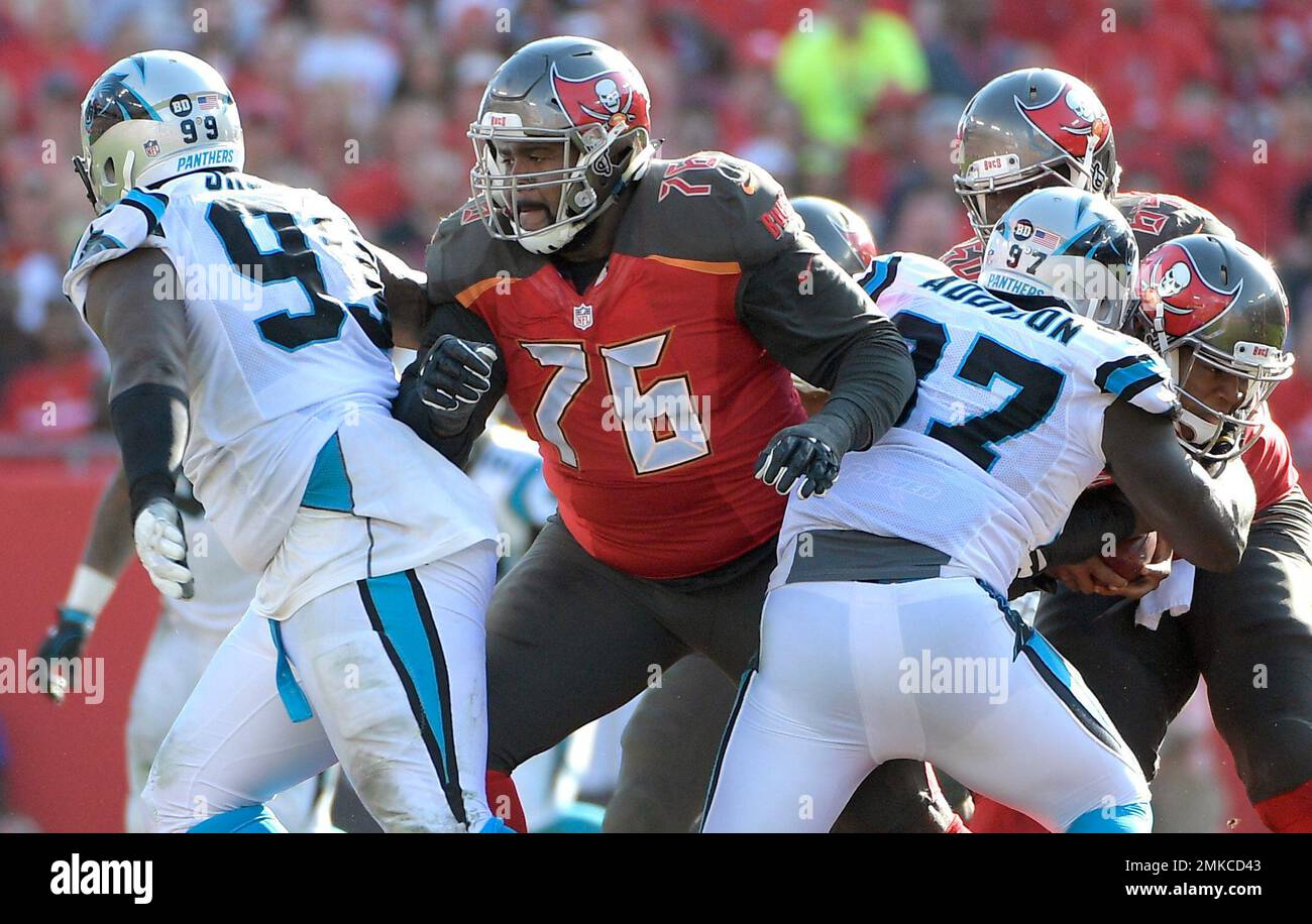 Tampa Bay Buccaneers offensive tackle Donovan Smith (76) looks to