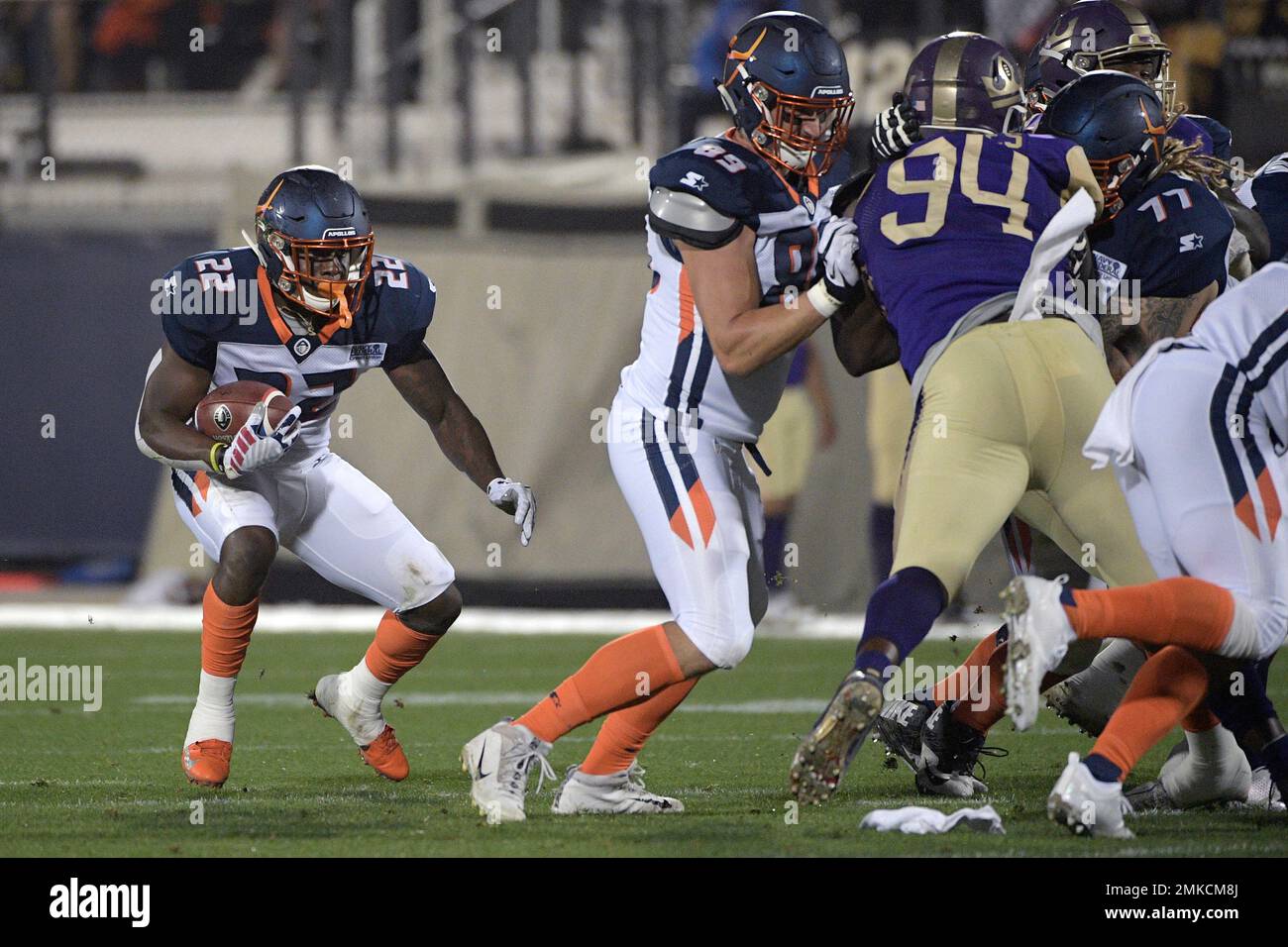 ORLANDO, FL - FEBRUARY 23: Orlando Apollos running back D'ErnestJohnson  (22) celebrates his touchdown run with teammates during the first half of  an AAF game between Memphis Express and the Orlando Apollos