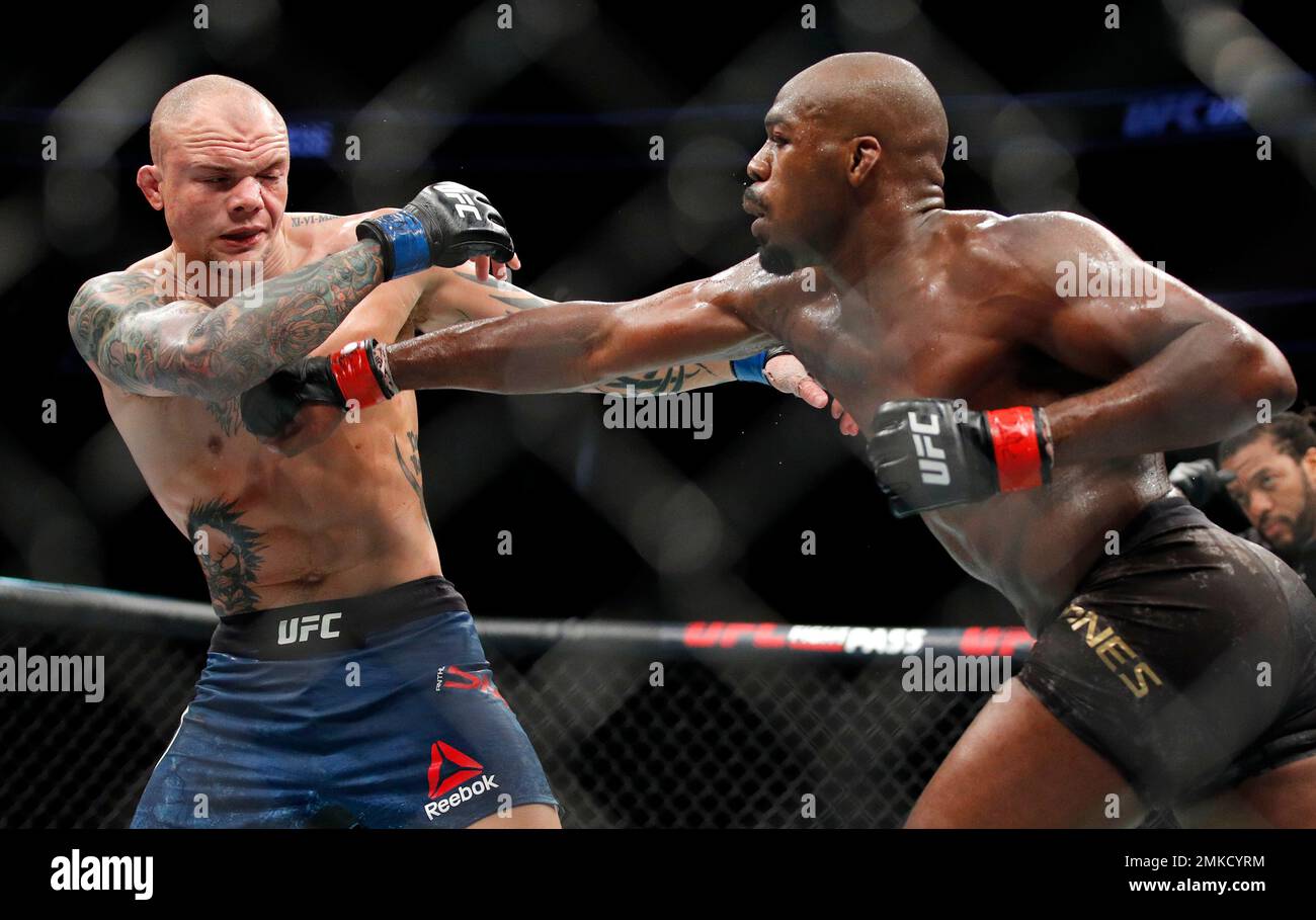 Free streaming ufc 235 deals