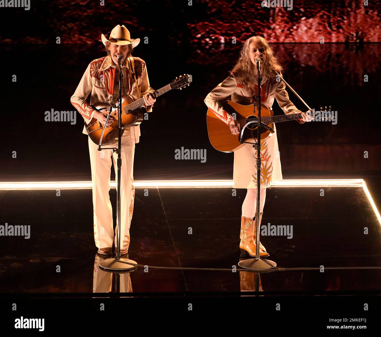 David Rawlings, left, and Gillian Welch perform "When A Cowboy Trades