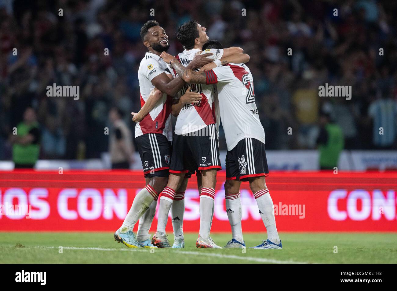 SANTIAGO DEL ESTERO, ARGENTINA, 28 January 2023:   Nacho Fernandez of River Plate celebrate with Enzo Perez and Miguel Borja after scoring opening goal during the Torneo Binance 2023 of Argentine Liga Profesional match between Central Cordoba and River Plate at Stadium Único Madre de Ciudades in Santiago del Estero, Argentina on 28 January 2023. Photo by SFSI Credit: Sebo47/Alamy Live News Stock Photo