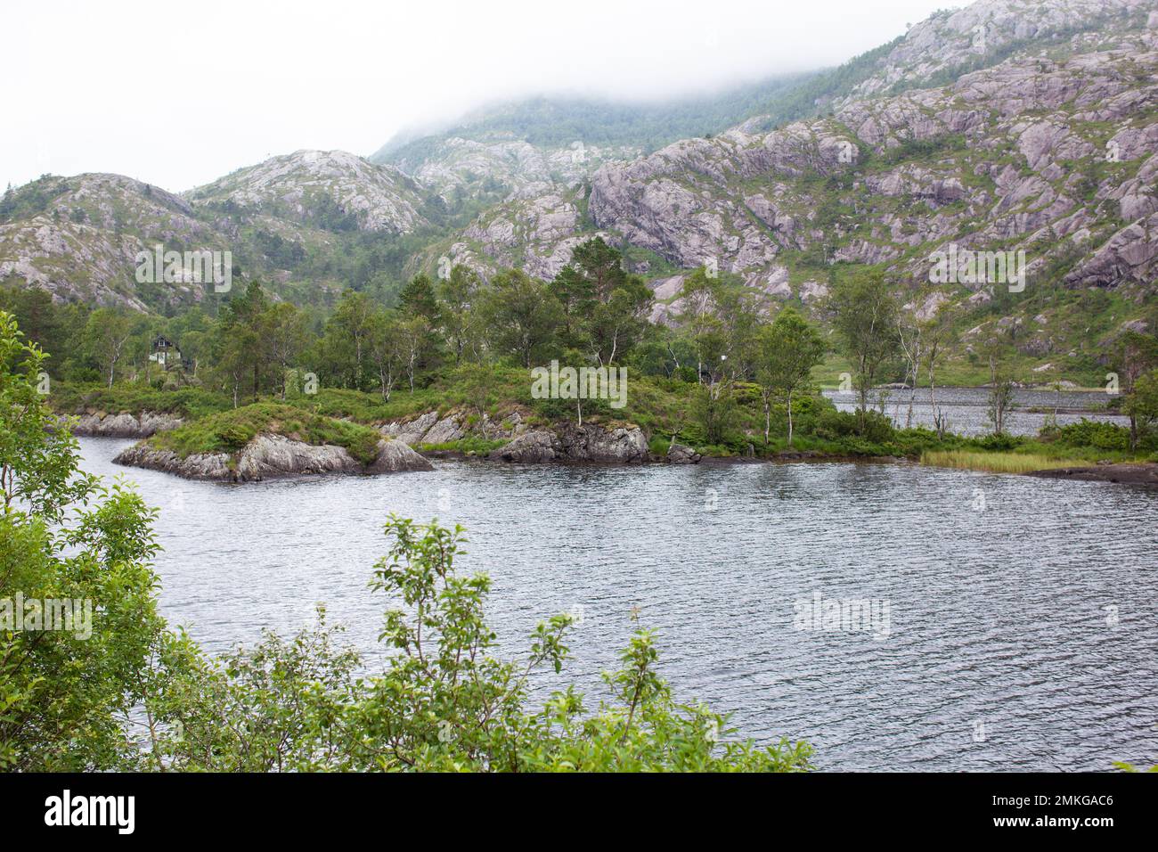 Big rocky lake hi-res stock photography and images - Alamy