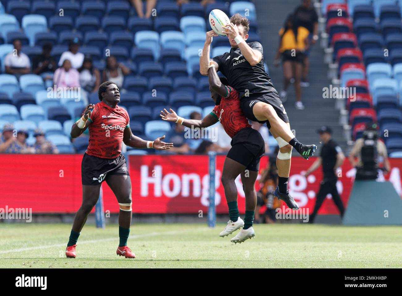 Sydney, Australia. 28th Jan, 2023. Lewis Ormond of New Zealand grabs the ball during the 2023 Sydney Sevens match between New Zealand and Kenya at Allianz Stadium on January 28, 2023 in Sydney, Australia Credit: IOIO IMAGES/Alamy Live News Stock Photo