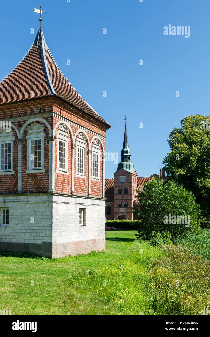 Denmark, Jutland, Djursland: The Pirkentavl Pavilion in the castle park in front of the baroque brick façade of Rosenholm Castle Stock Photo