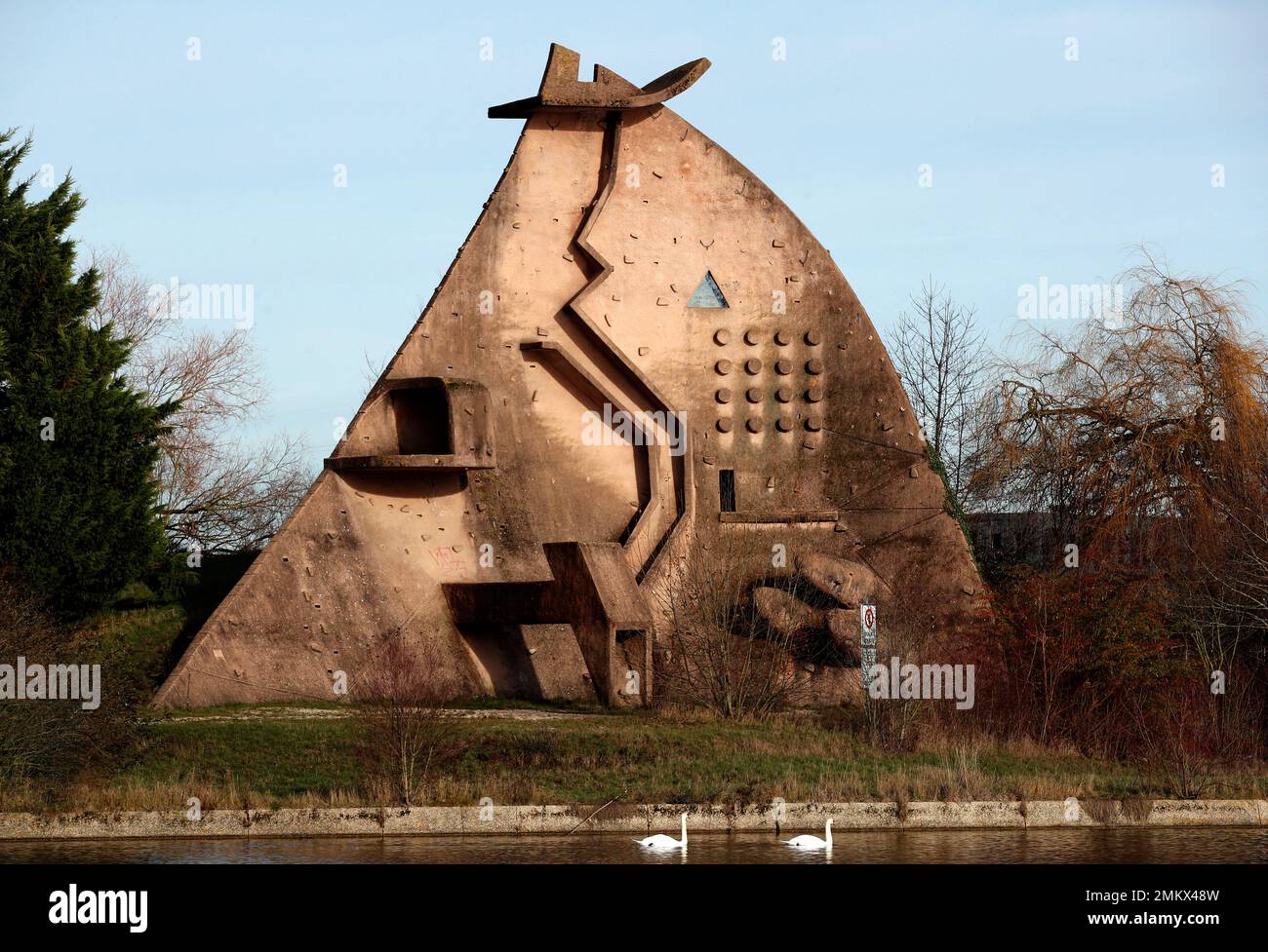 Antoine Mazer : La Dame Du Lac – Rés-EAUx