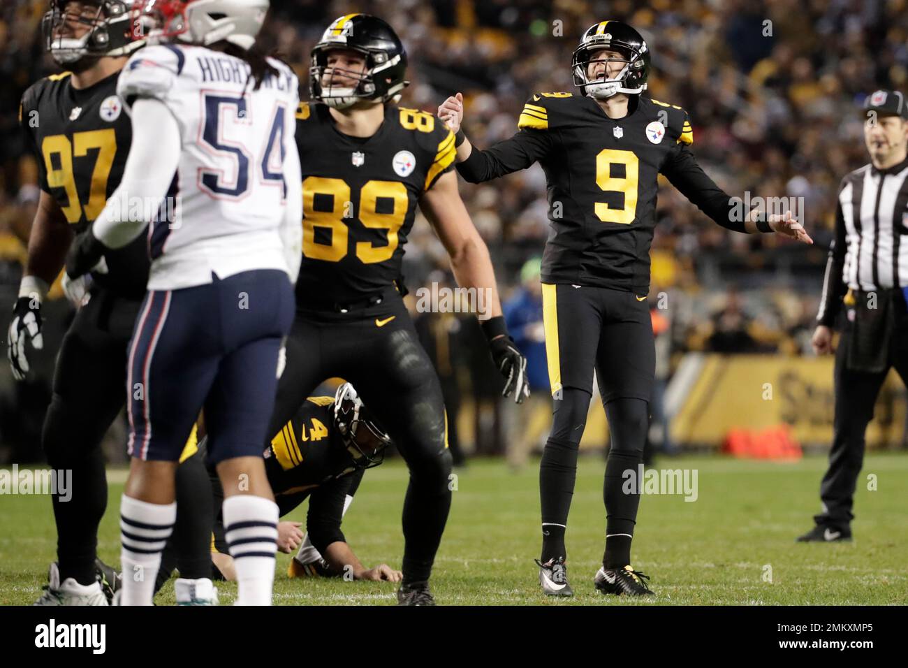 Pittsburgh Steelers Kicker Chris Boswell (9) Misses A Field Goal ...