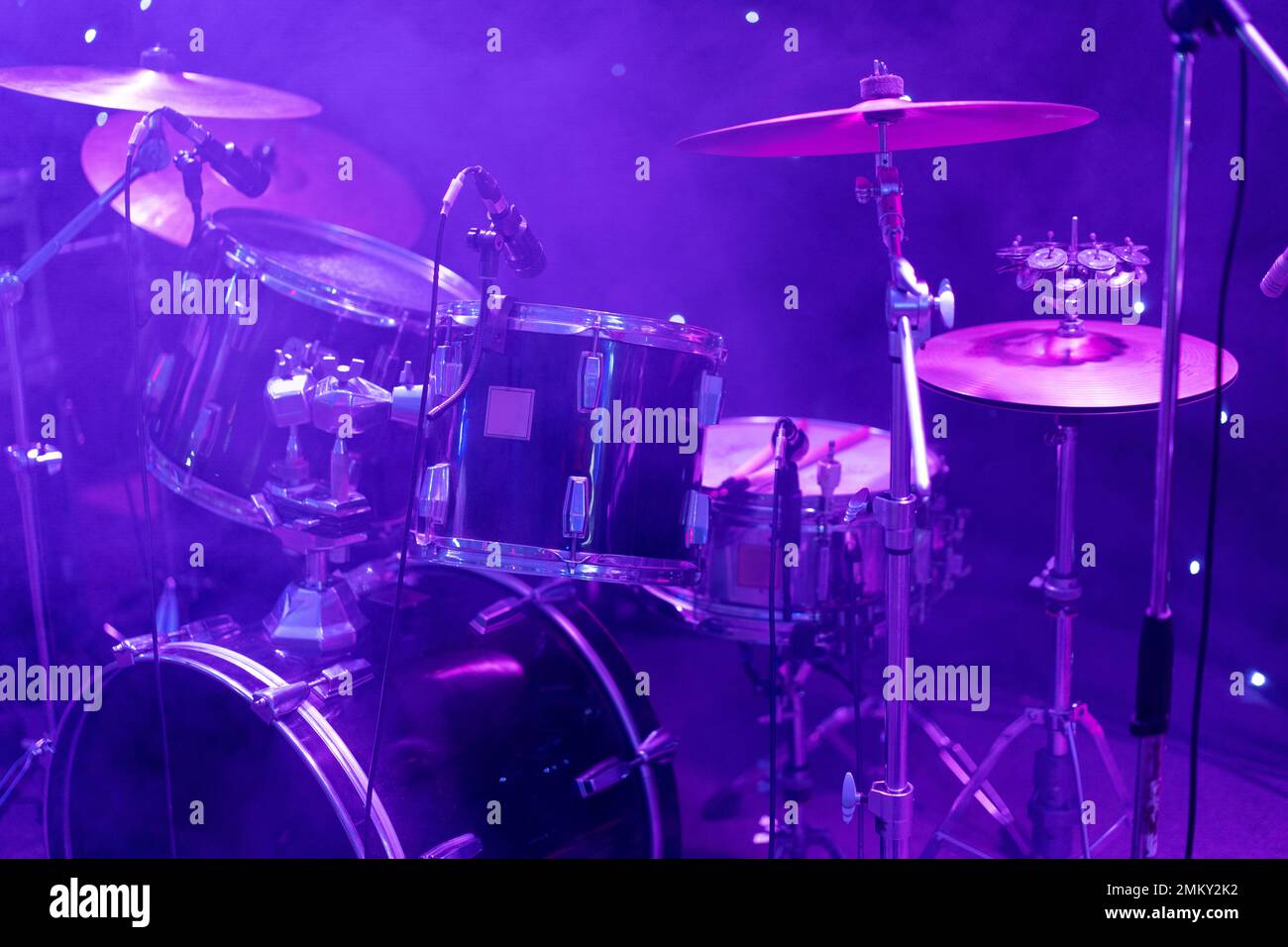 drums on stage during a concert Stock Photo - Alamy