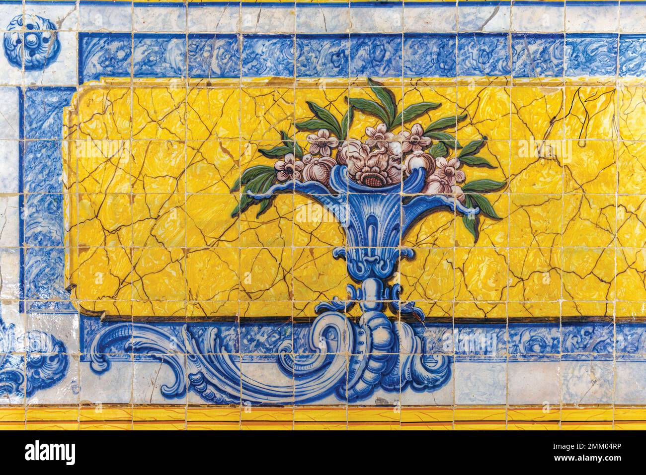 Lisbon, Portugal.  18th century decorative azulejos (or tiles) with botanical theme in the refectory of the Mosteiro dos Jeronimos/Monastery of the Hi Stock Photo