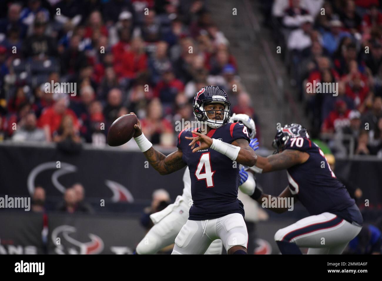 Houston Texans quarterback Deshaun Watson (4) throws a pass against the ...