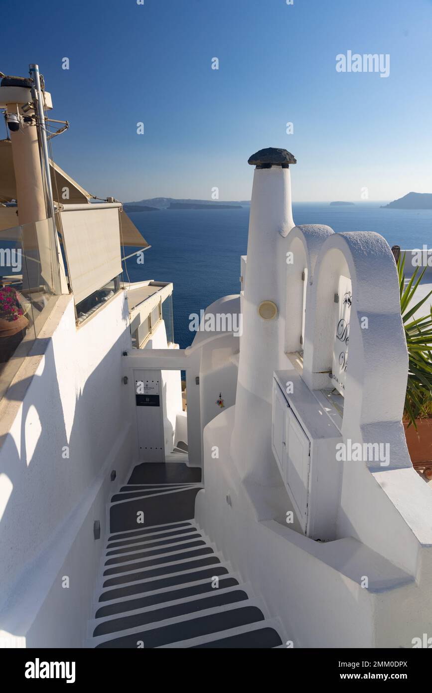 White washed buildings hi-res stock photography and images - Alamy