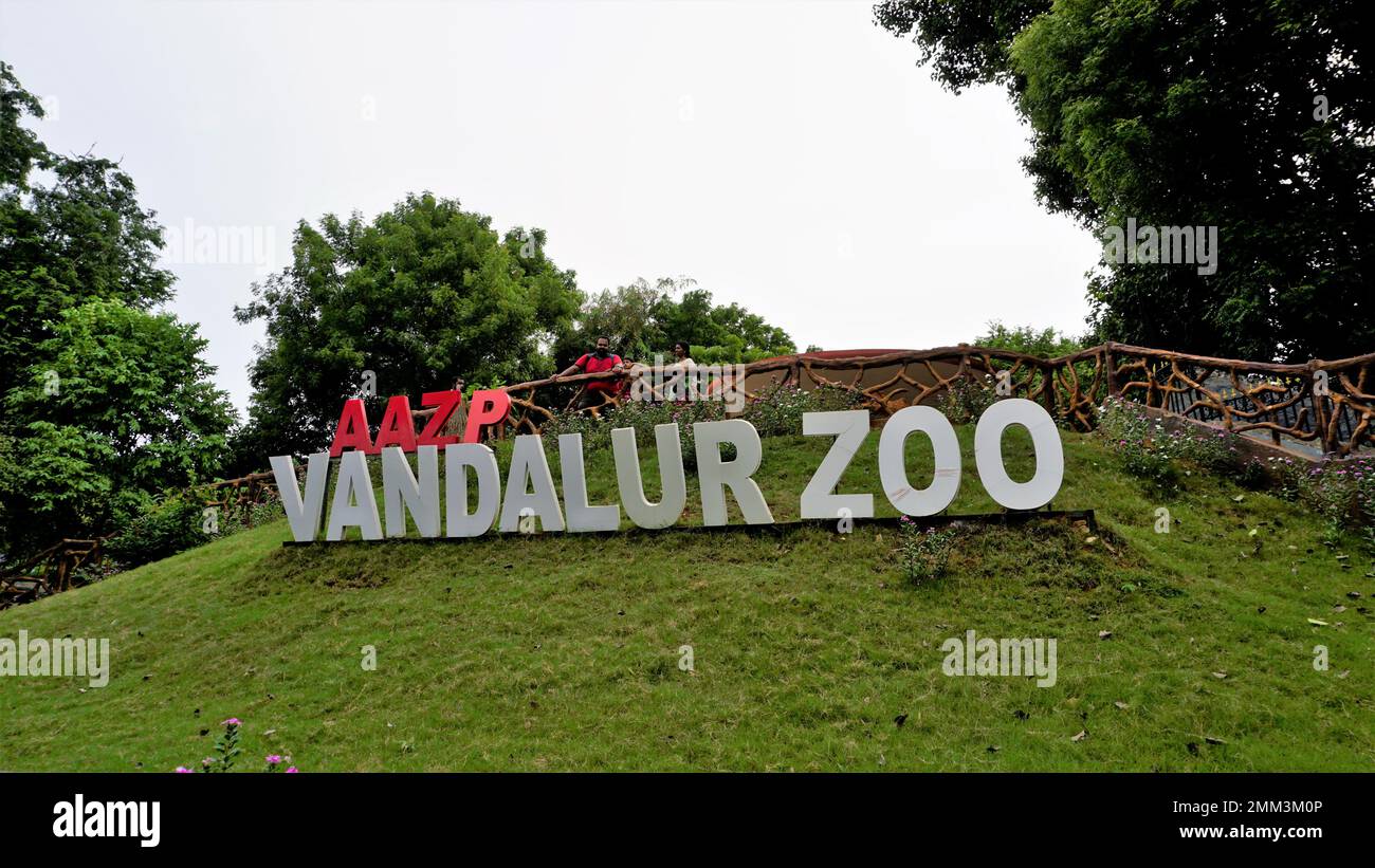Aazp Overview Vandalur,Tamilnadu,India-October 04 2022: Arignar Anna Zoological Park ...