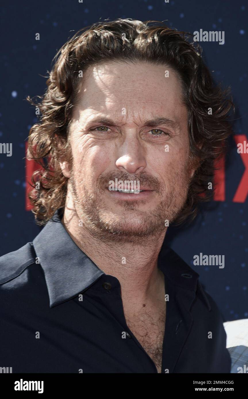 Oliver Hudson attends the world premiere of "The Christmas Chronicles