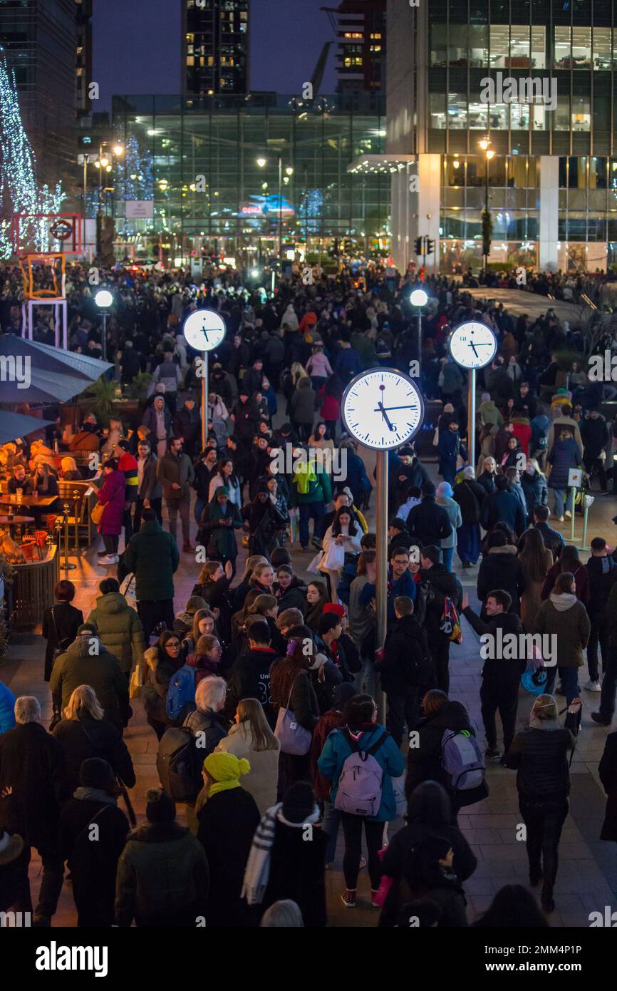 Winter Lights at Canary Wharf 2023 Big Globe The installation is part of the annual Canary Wharf 'Winter Lights' festival Stock Photo