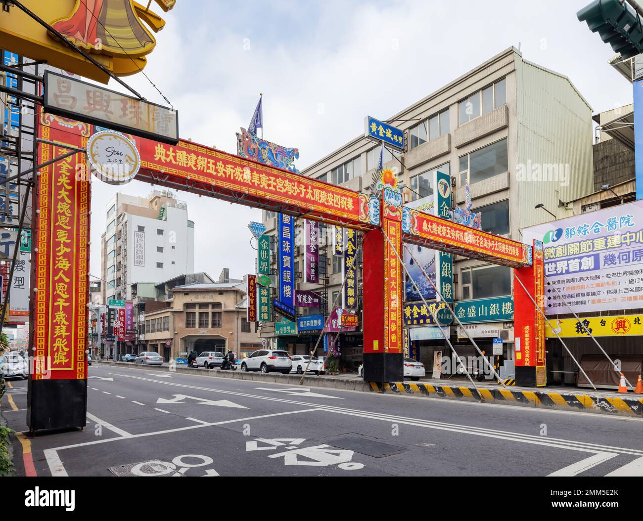 Tainan, JAN 5 2023 - Daytime view of an temple arch with cityscape in West Central District area Stock Photo