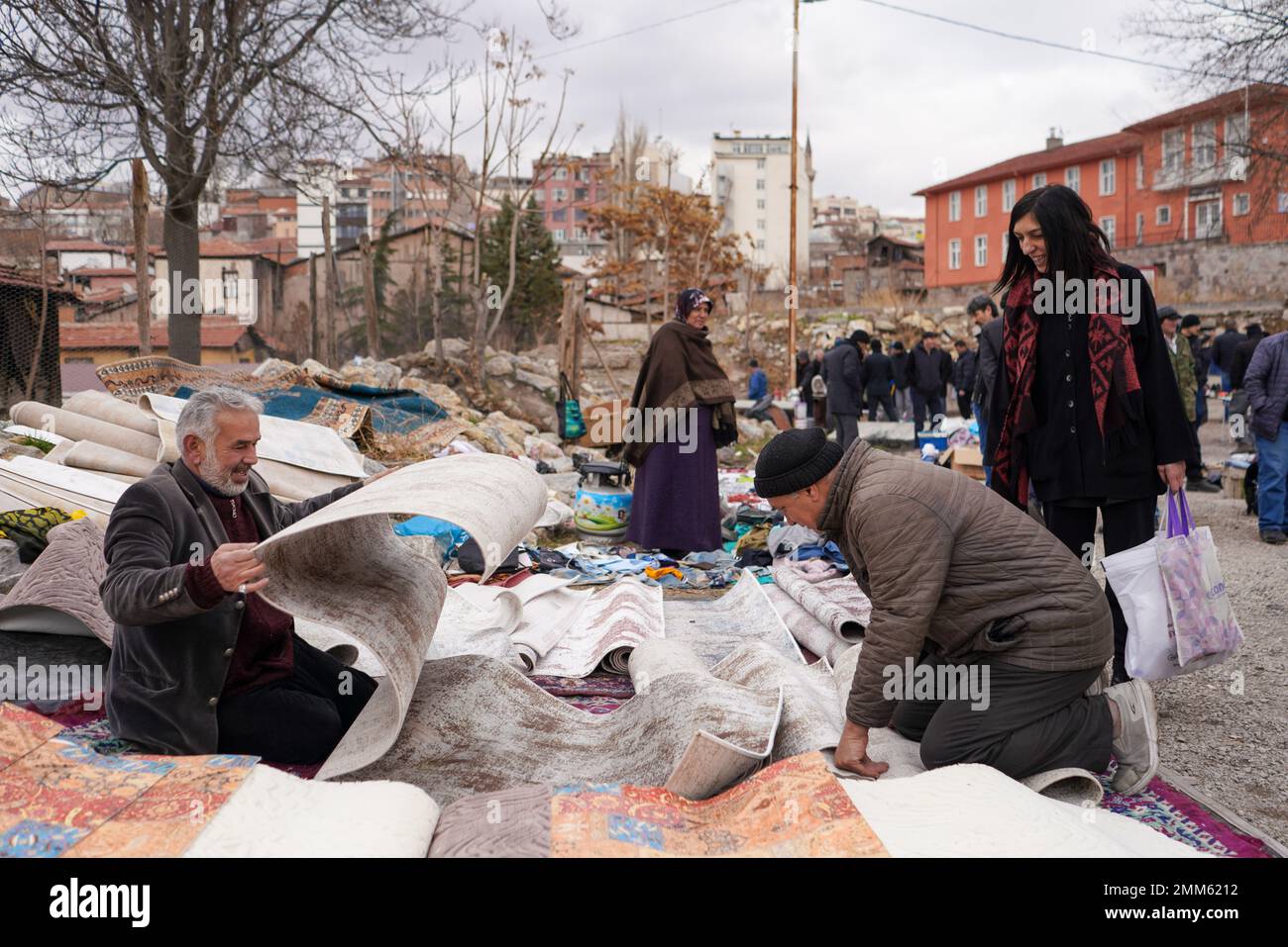 Second hand rugs hires stock photography and images Alamy