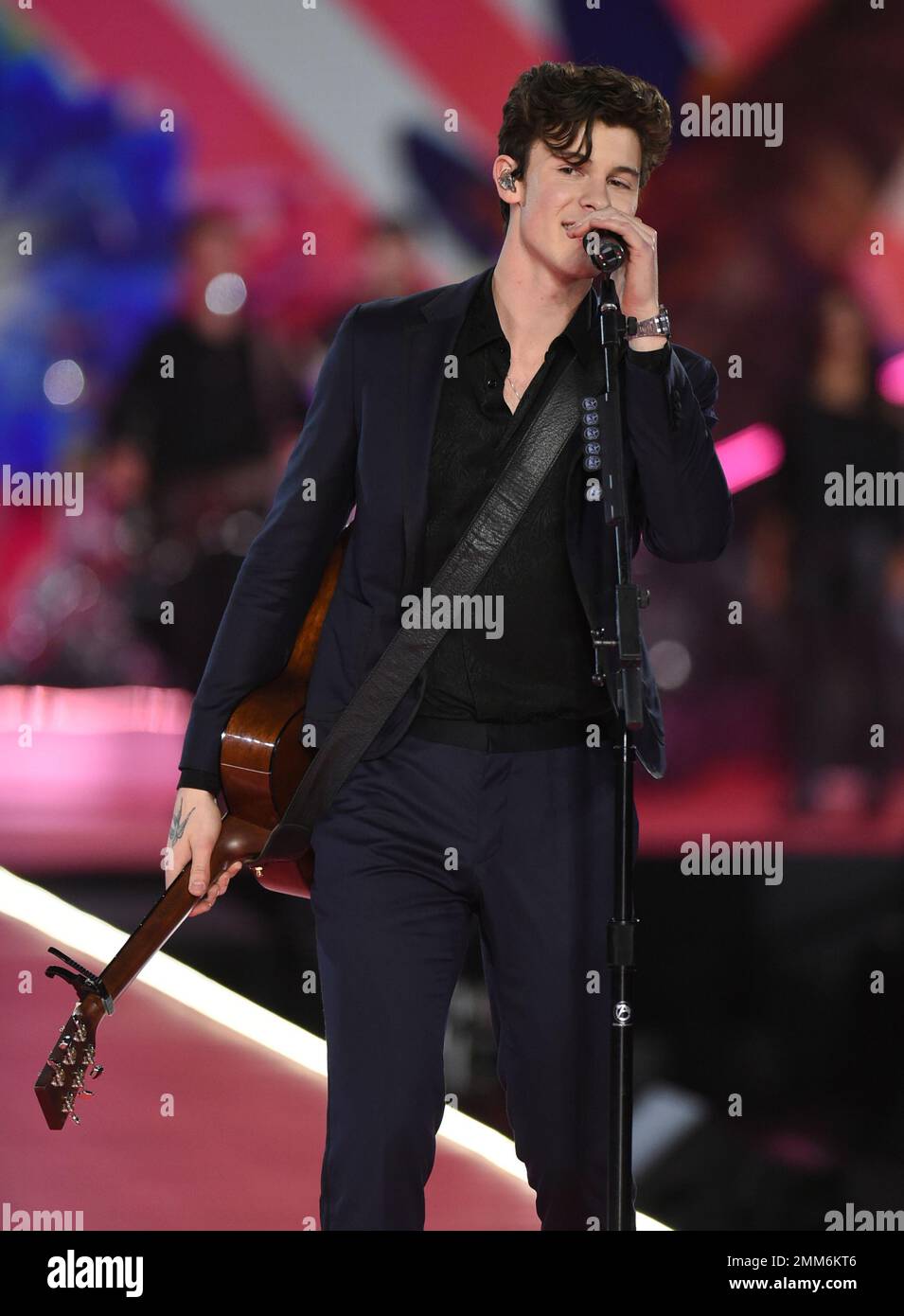 Shawn Mendes performs during the 2018 Victoria's Secret Fashion Show at Pier 94 on Thursday, Nov