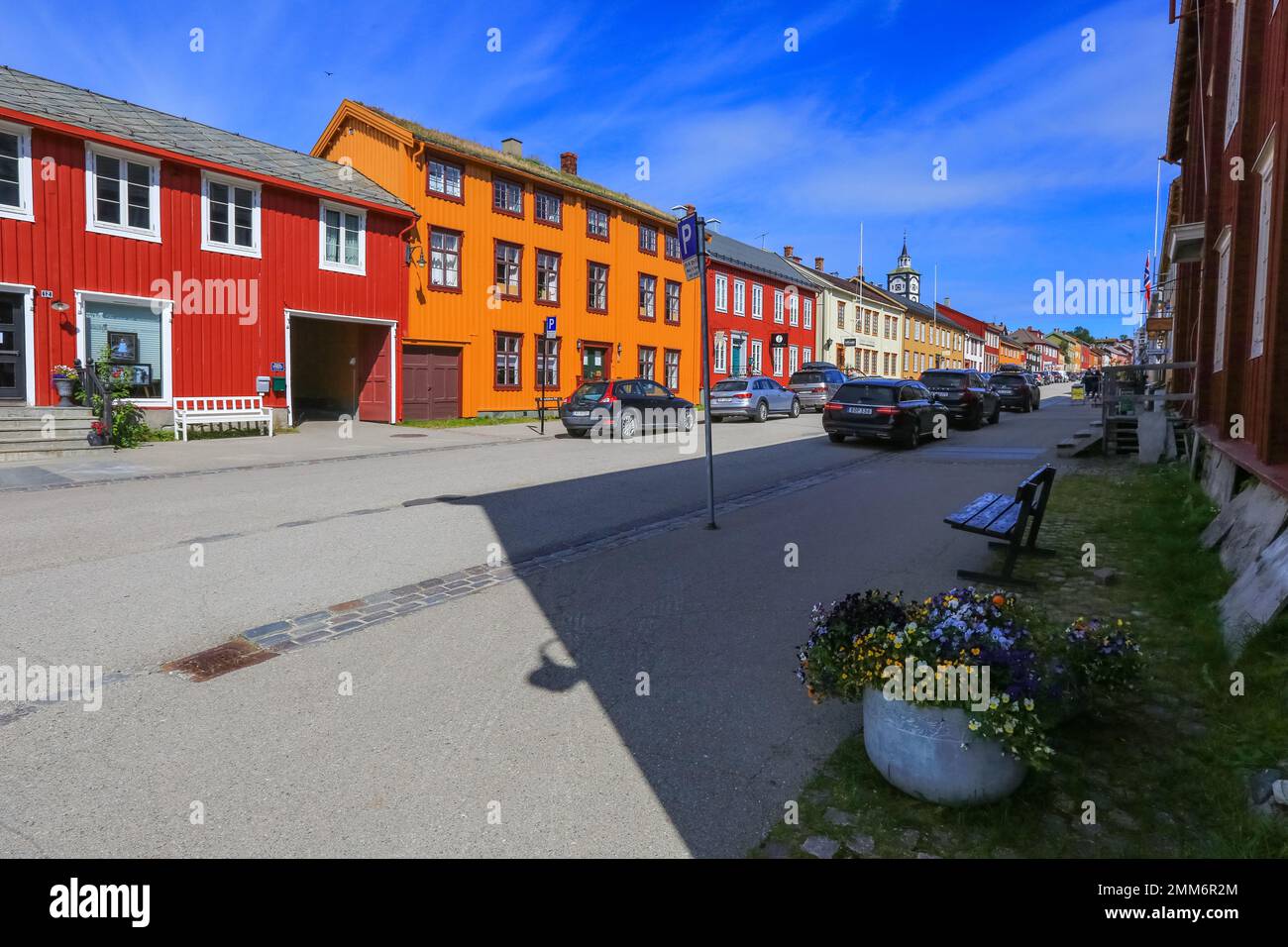 Roeros, Norway 07/29/2022 : Street in the historical downtown in the ...