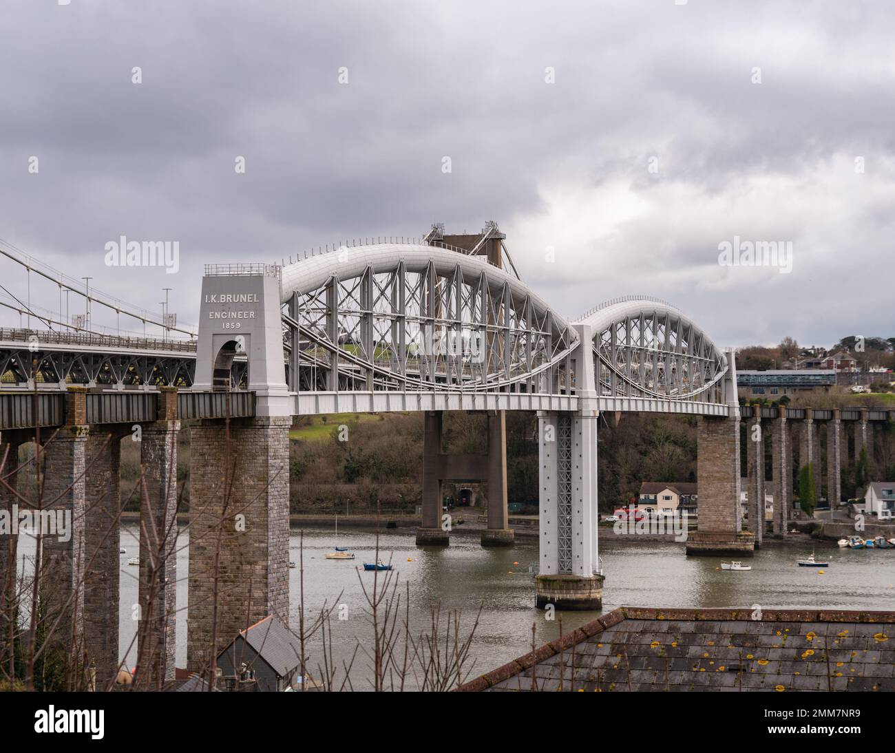 Famous Isambard Kingdom Brunel, Royal Albert Bridge in Plymouth linking Devon to Cornwall over the River Tamar Stock Photo