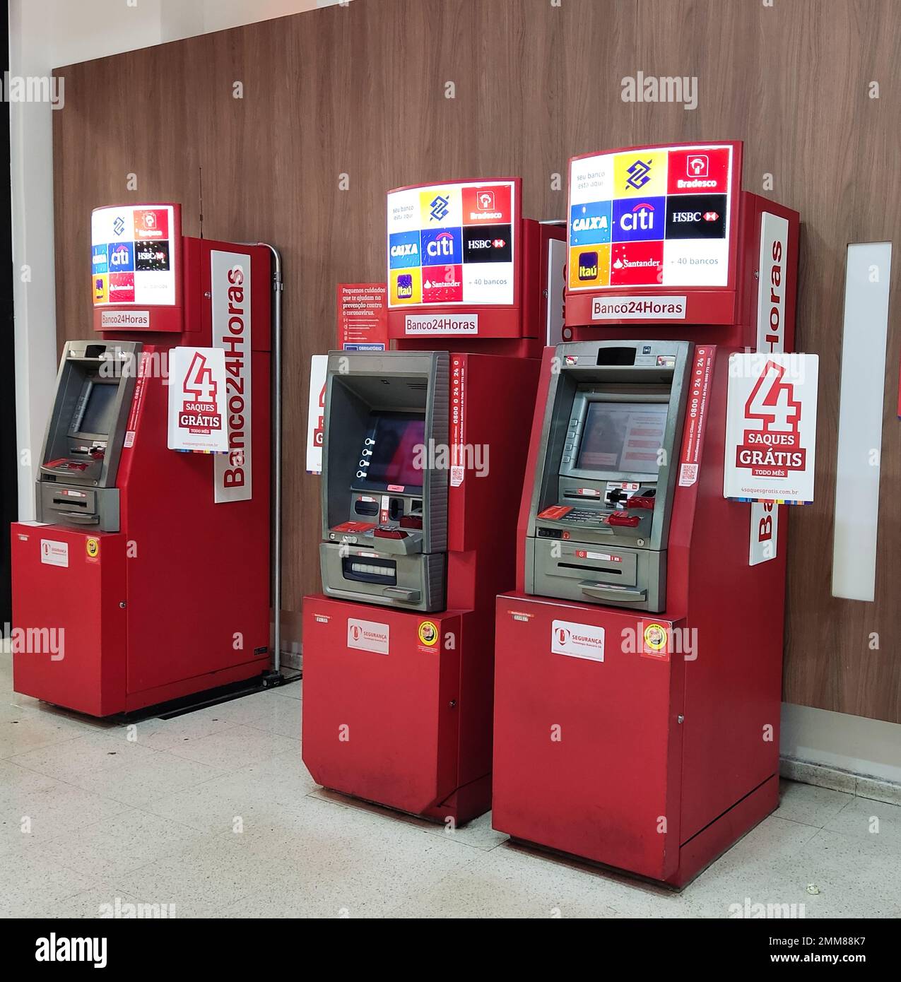 ATMs Banco 24 Horas seen at Parque Shopping Prudente, in the city of Presidente Prudente, São Paulo. (Photo by Rafael Henrique/SOPA Images/Sipa USA) Credit: Sipa USA/Alamy Live News Stock Photo