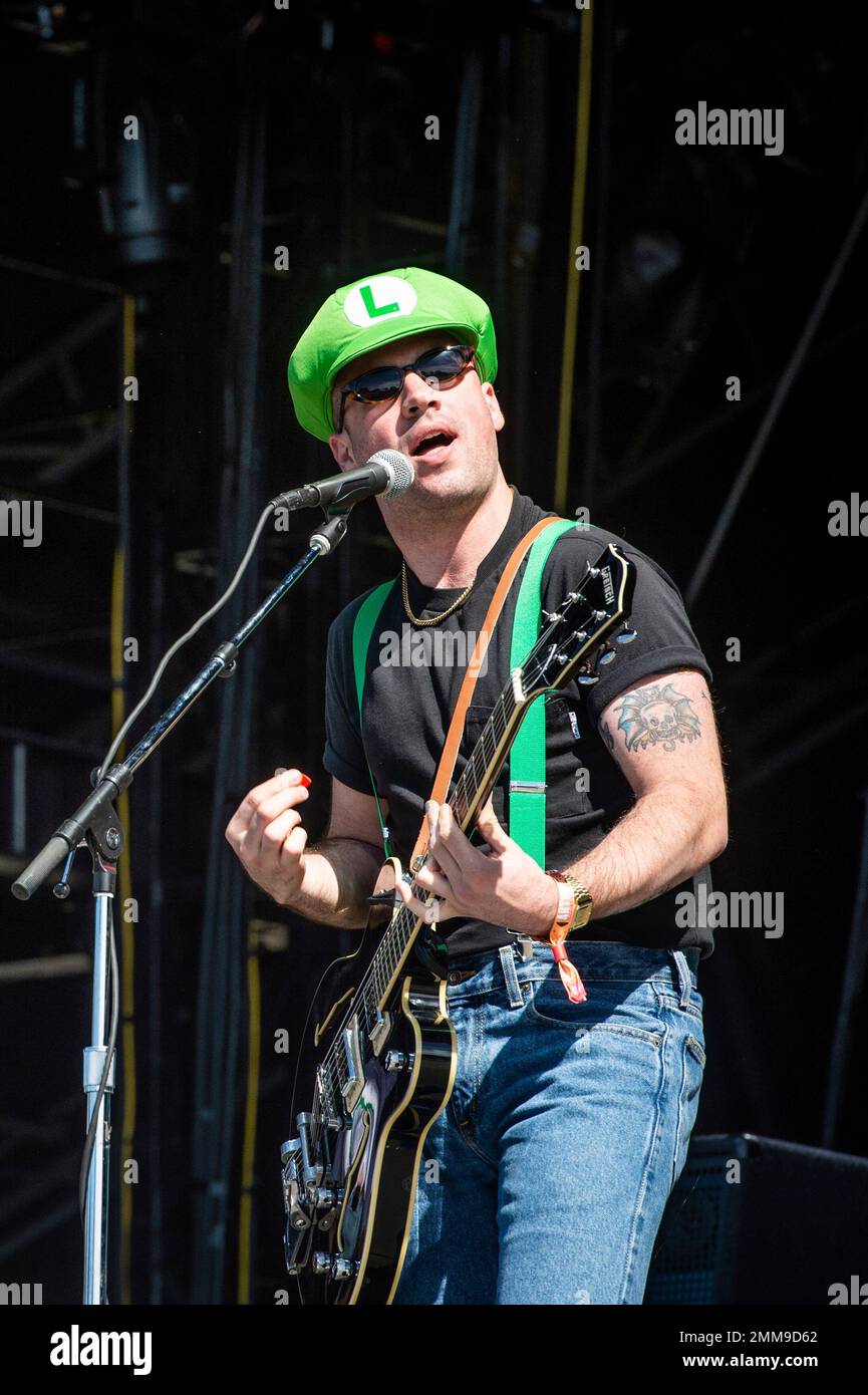 Tony Esposito of White Reaper performs on day two of the Lollapalooza Music  Festival on Friday, July 30, 2021, at Grant Park in Chicago. (Photo by Amy  Harris/Invision/AP Stock Photo - Alamy
