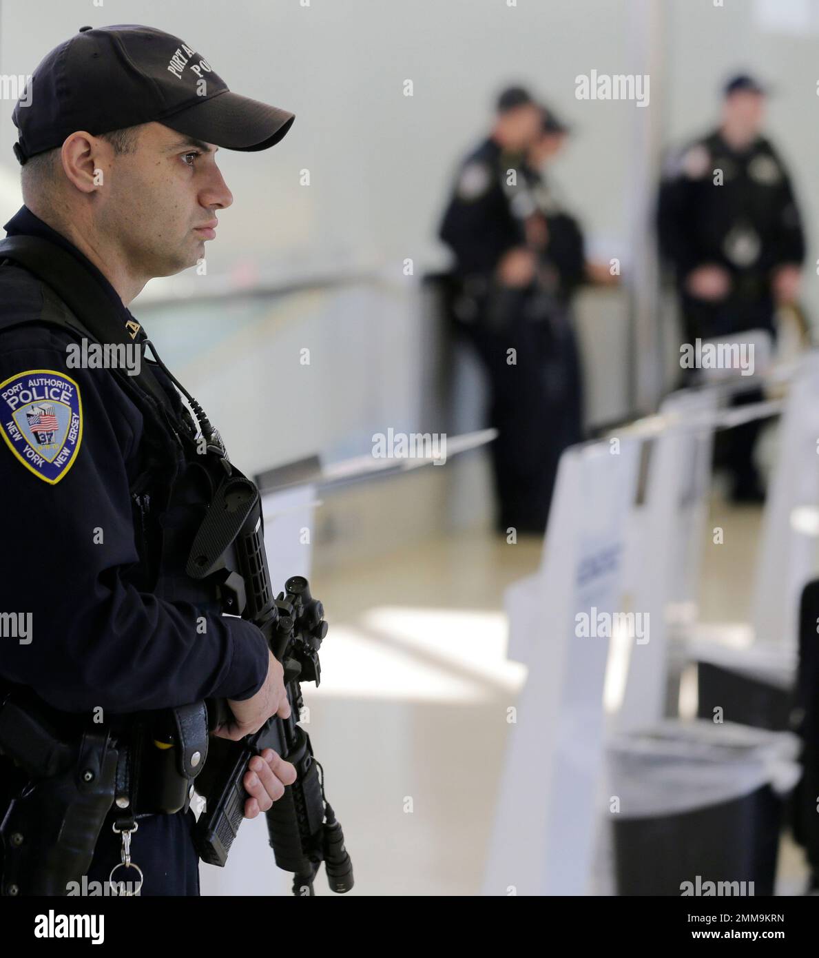 Port Authority police patrol at Newark Liberty International Airport in  Newark, N.J., Thursday, Oct. 25, 2018. (AP PH๏τo/Seth Wenig Stock PH๏τo -  Alamy