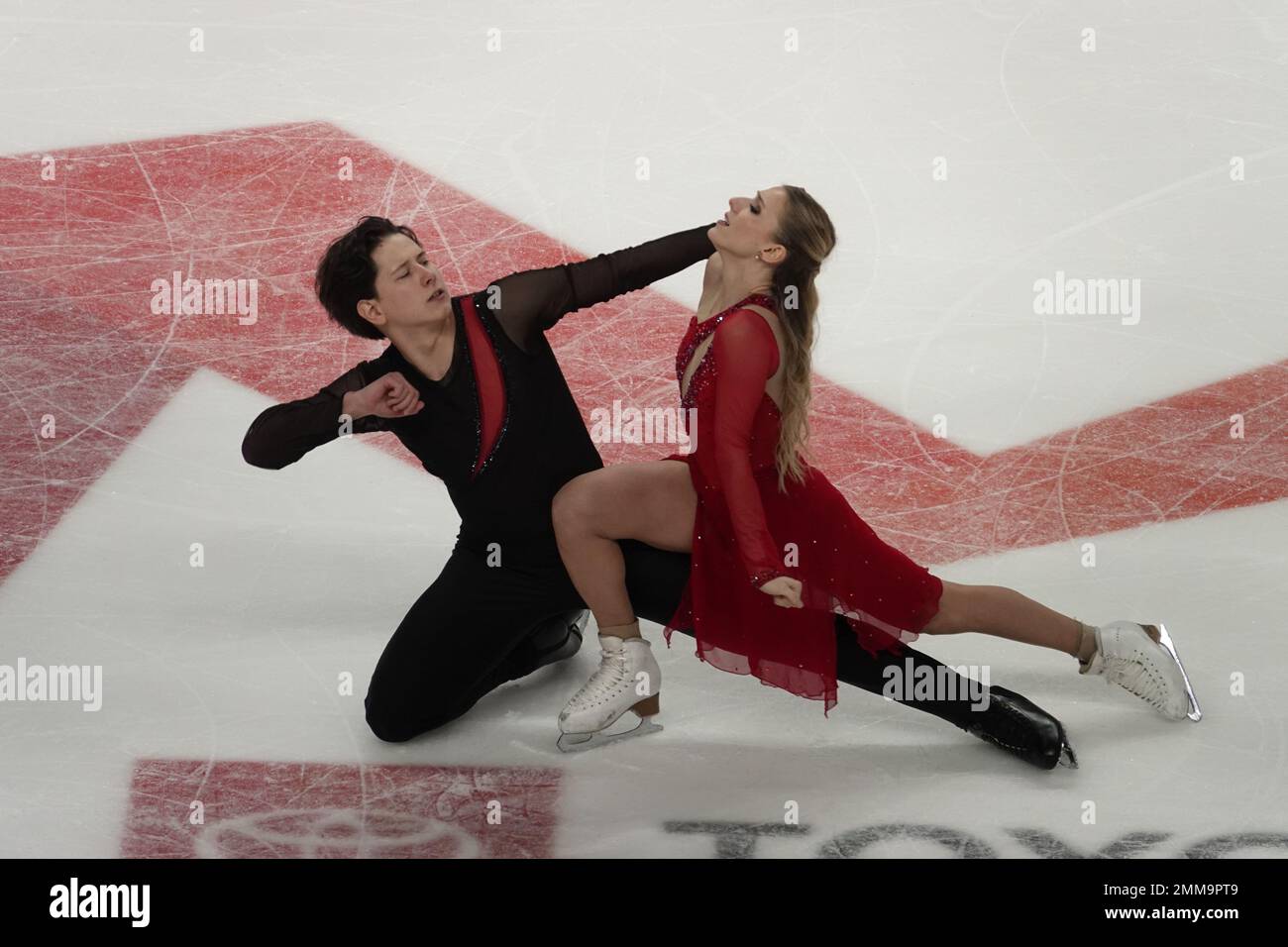 San Jose, CA, USA. 28th Jan, 2023. 4th Placed Emilea Zingas and Vadym ...