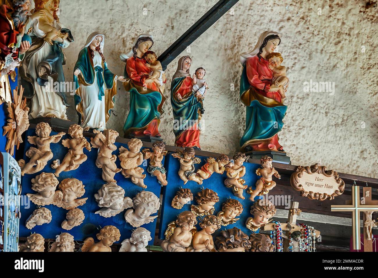 Cherubs and figures of the Virgin Mary, souvenir kitsch, pilgrimage church of the Assumption of the Virgin Mary, Birkenstein, Fischbachau, Upper Stock Photo