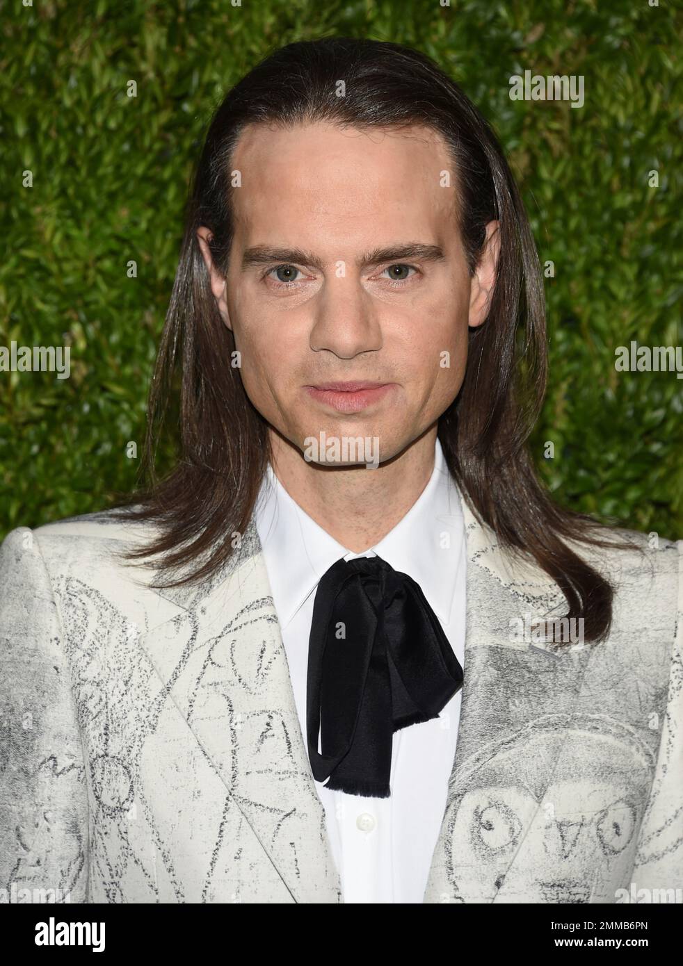 Jordan Roth attends the God's Love We Deliver Golden Heart Awards at ...
