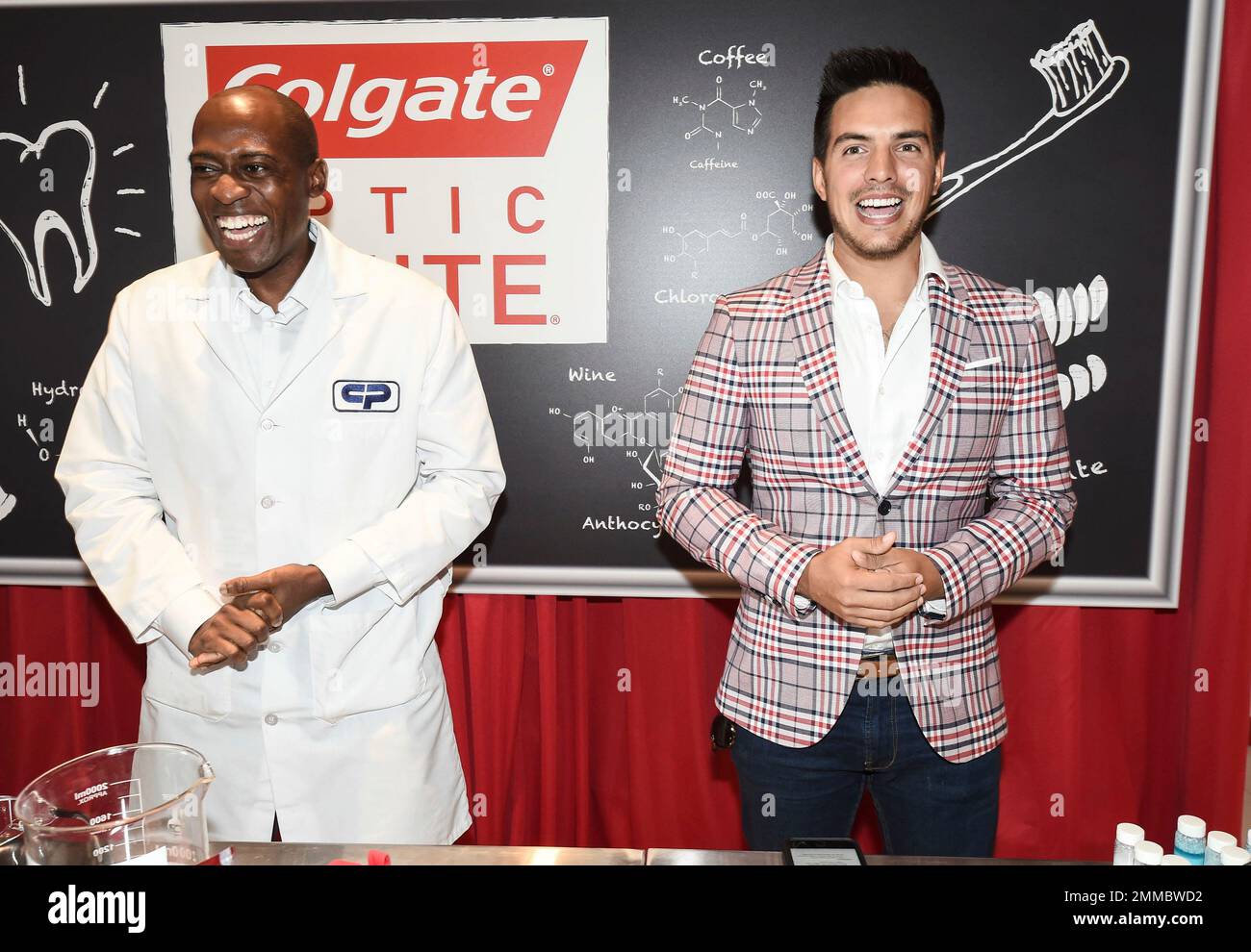 Famous Person Using Colgate Toothpaste IMAGE DISTRIBUTED FOR COLGATE - Actor, comedian and Colgate Optic White ...