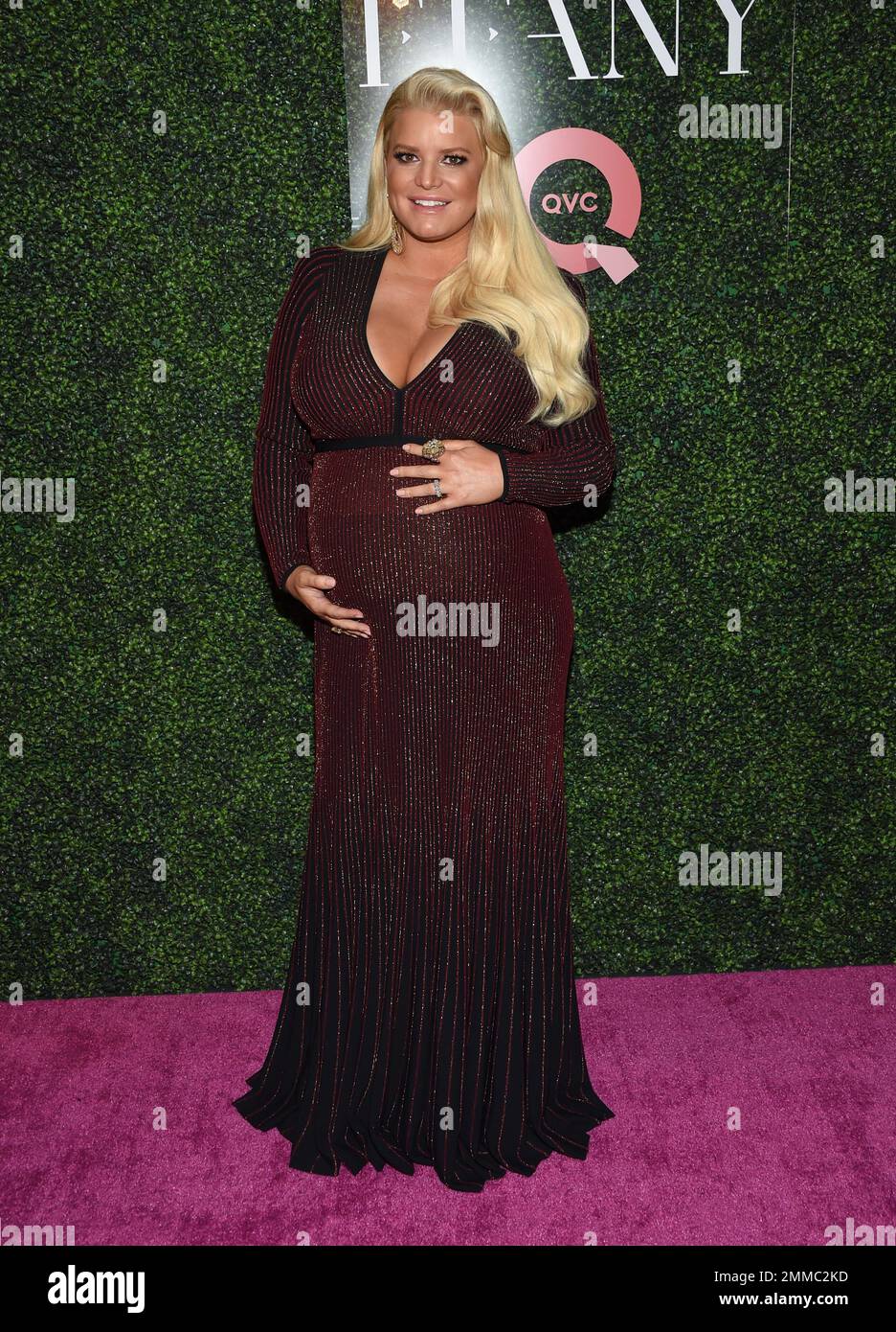 Fashion icon award honoree Jessica Simpson attends QVC's "FFANY Shoes