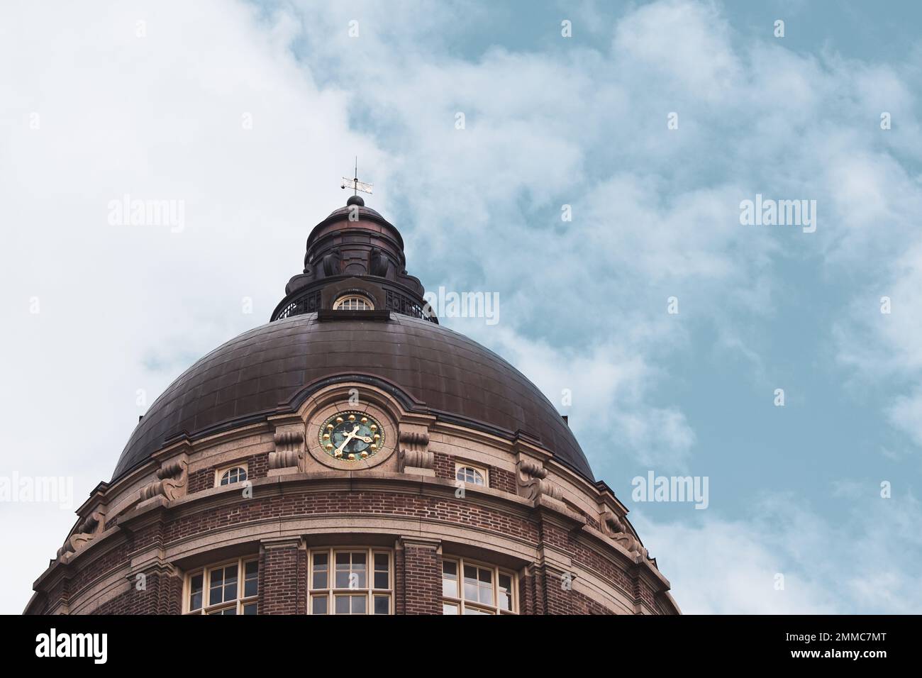 Low angle of large clock hi-res stock photography and images - Alamy