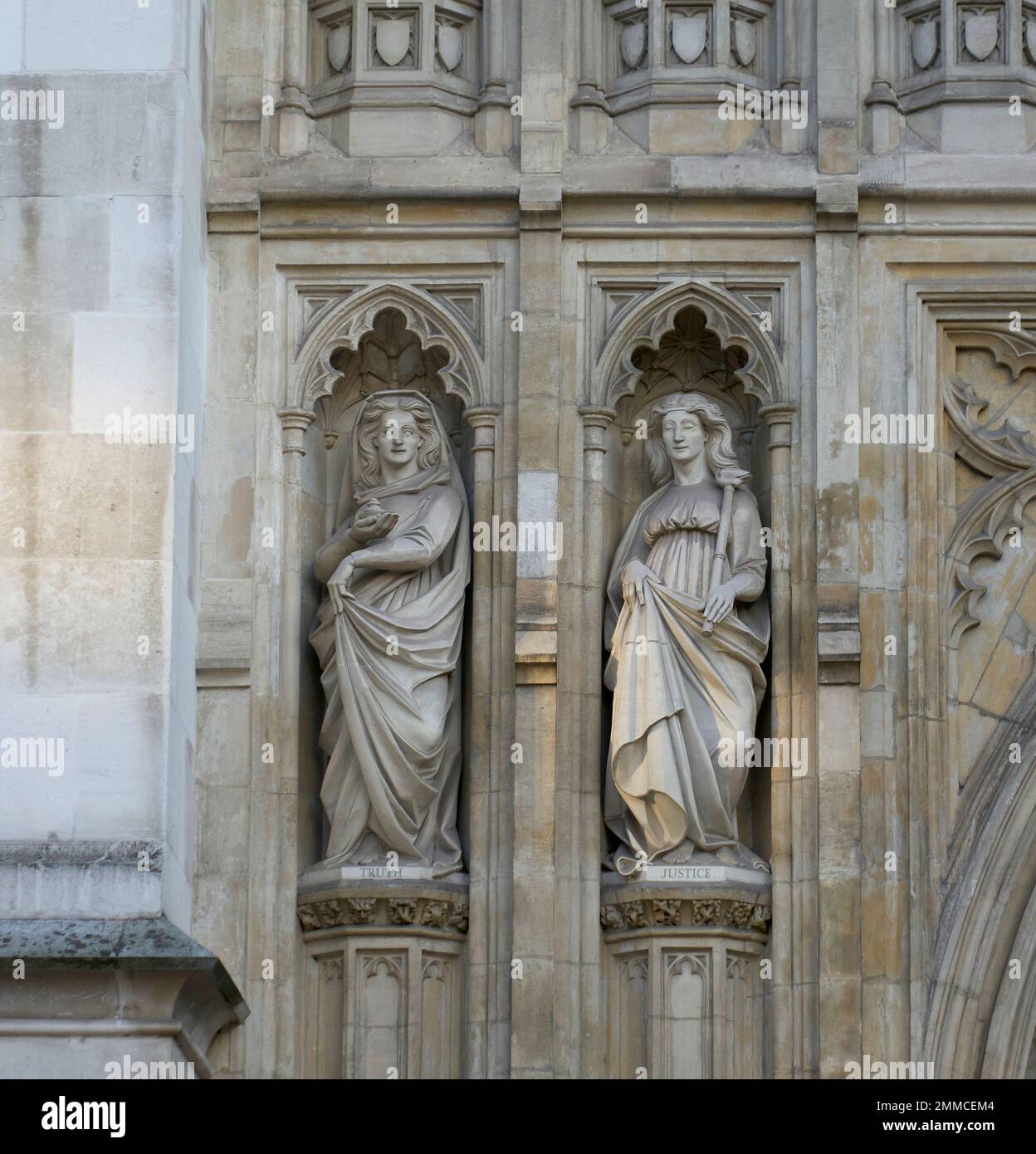 Niche statues westminster abbey hires stock photography and images Alamy