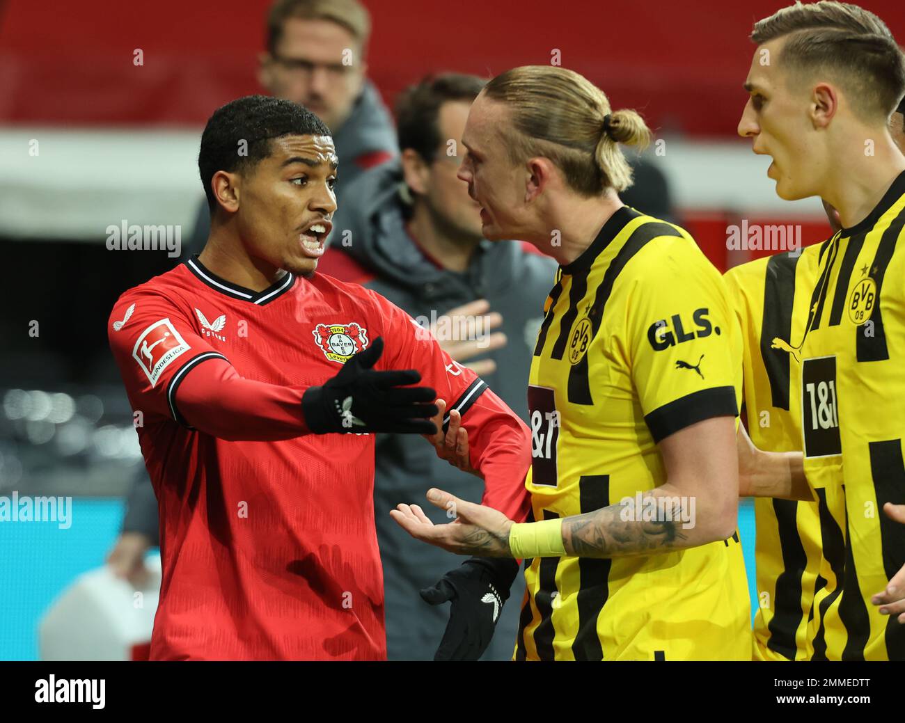 Leverkusen, Germany. 29th Jan, 2023. Bundesliga, Matchday 18, Bayer 04  Leverkusen - Borussia Dortmund, Amine Adli (Bayer), Marius Wolf (BVB), Nico  Schlotterbeck (BVB) Credit: Juergen Schwarz/Alamy Live News Stock Photo -  Alamy