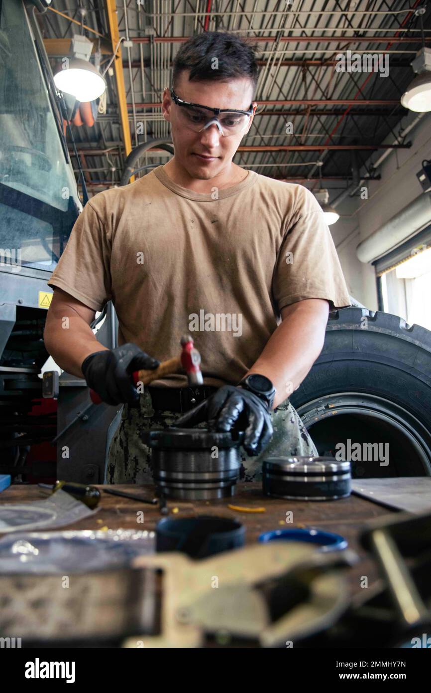 220919NPI3301009 Gulfport, Mississippi (September 19, 2022) Construction Mechanic