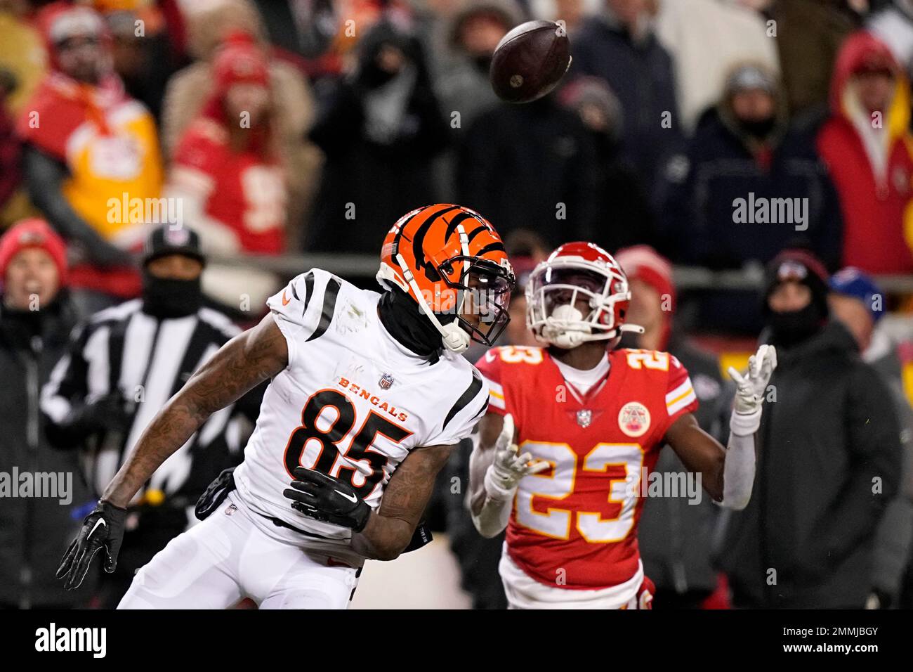 Kansas City Chiefs cornerback L'Jarius Sneed (38) during an NFL football  game against the Cincinnati Bengals, Sunday, Dec. 4, 2022, in Cincinnati.  (AP Photo/Emilee Chinn Stock Photo - Alamy