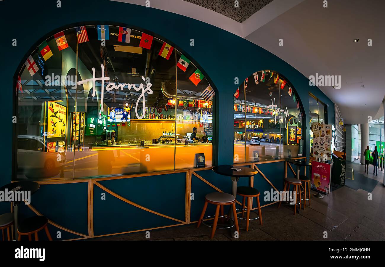 Harry's Restaurant in Plaza Singapura. It is a contemporary shopping mall located along Orchard Road, Singapore, next to Dhoby Ghaut MRT station. Stock Photo