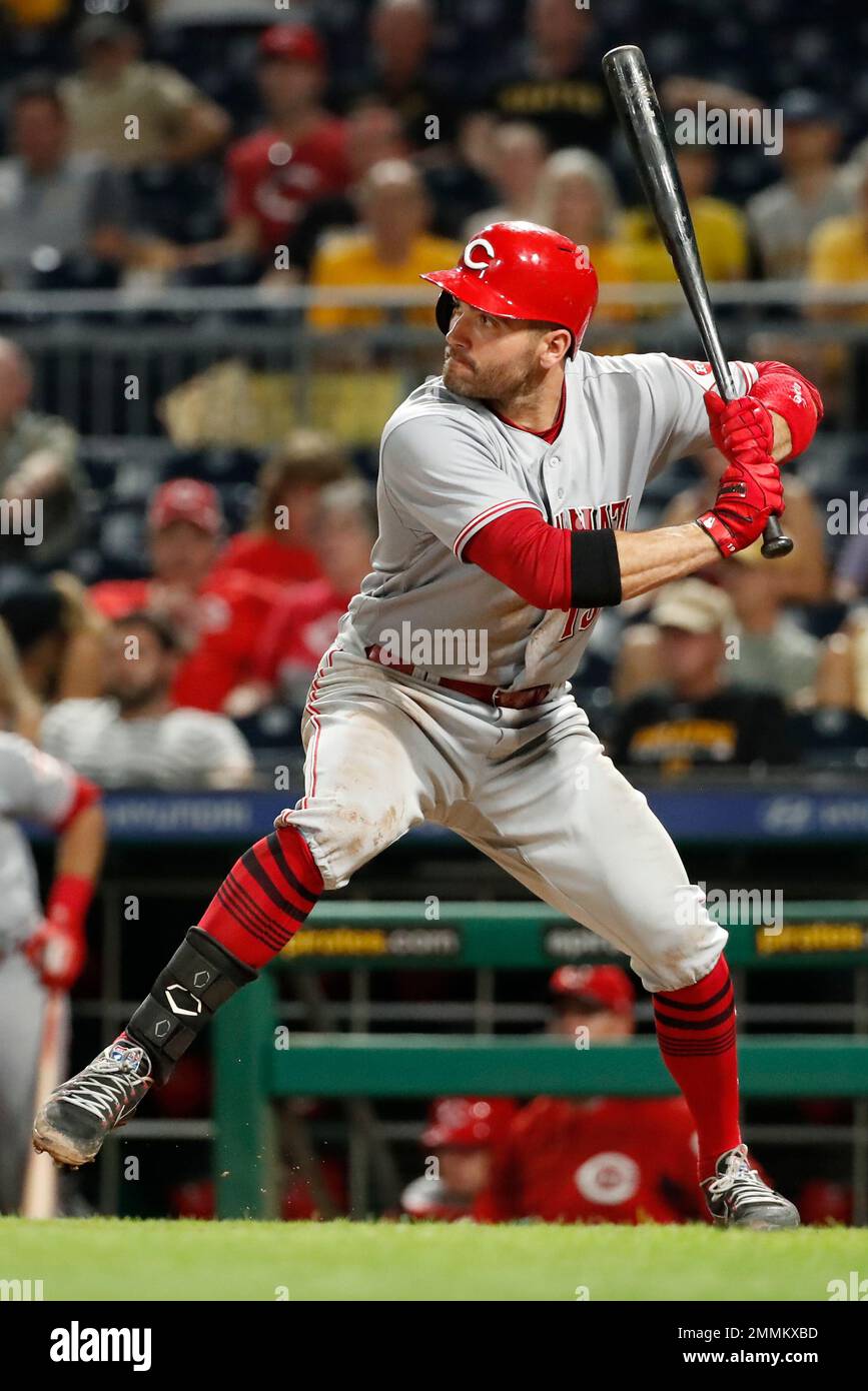 Cincinnati Reds' Joey Votto bats in the fifth inning of a baseball game