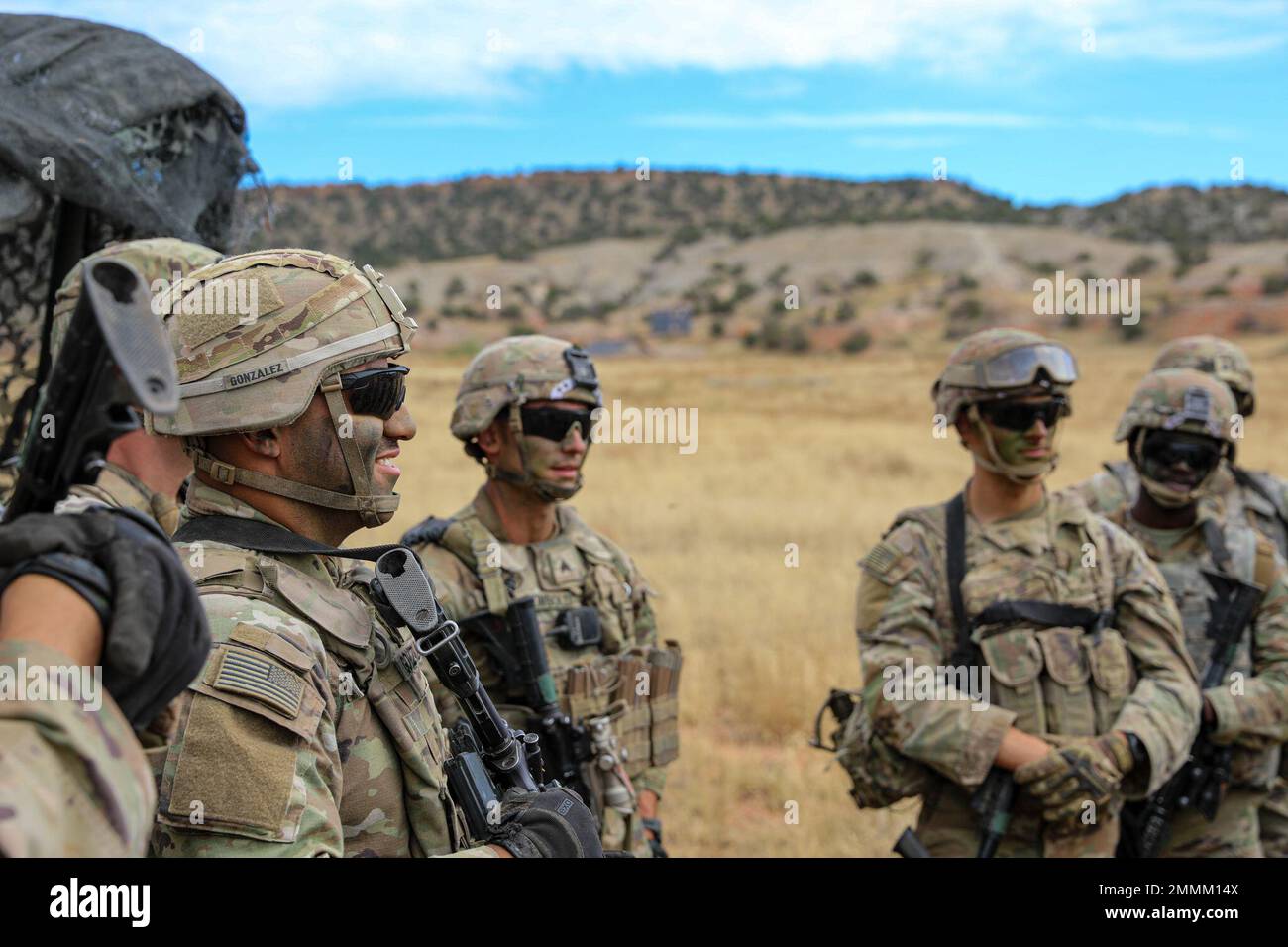 Soldiers from 2nd Battalion, 12th Infantry Regiment informed visitors ...