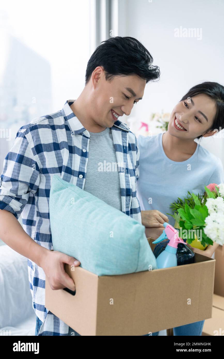Image showcasing Move and decorate hi-res stock photography and images - Alamy