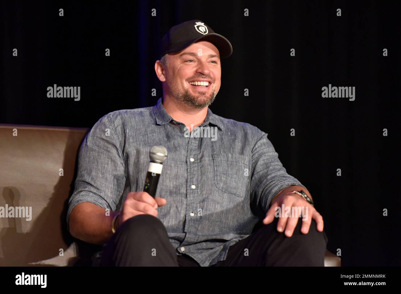 Tom Welling Comic Con Tv Guide