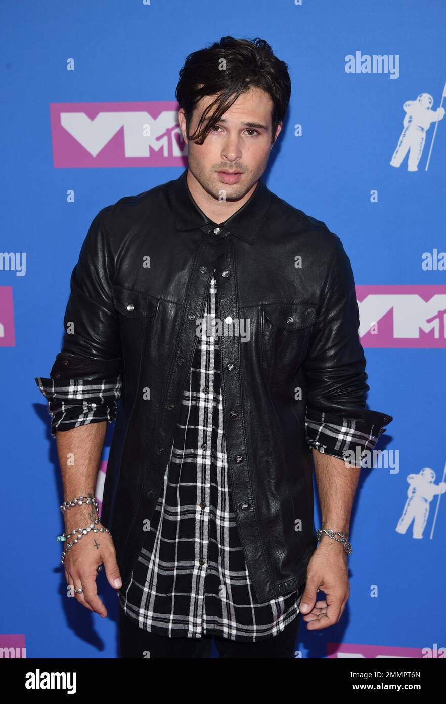 Cody Longo arrives at the MTV Video Music Awards at Radio City Music Hall  on Monday, Aug. 20, 2018, in New York. (Photo by Evan Agostini/Invision/AP  Stock Photo - Alamy, image size:882x1390