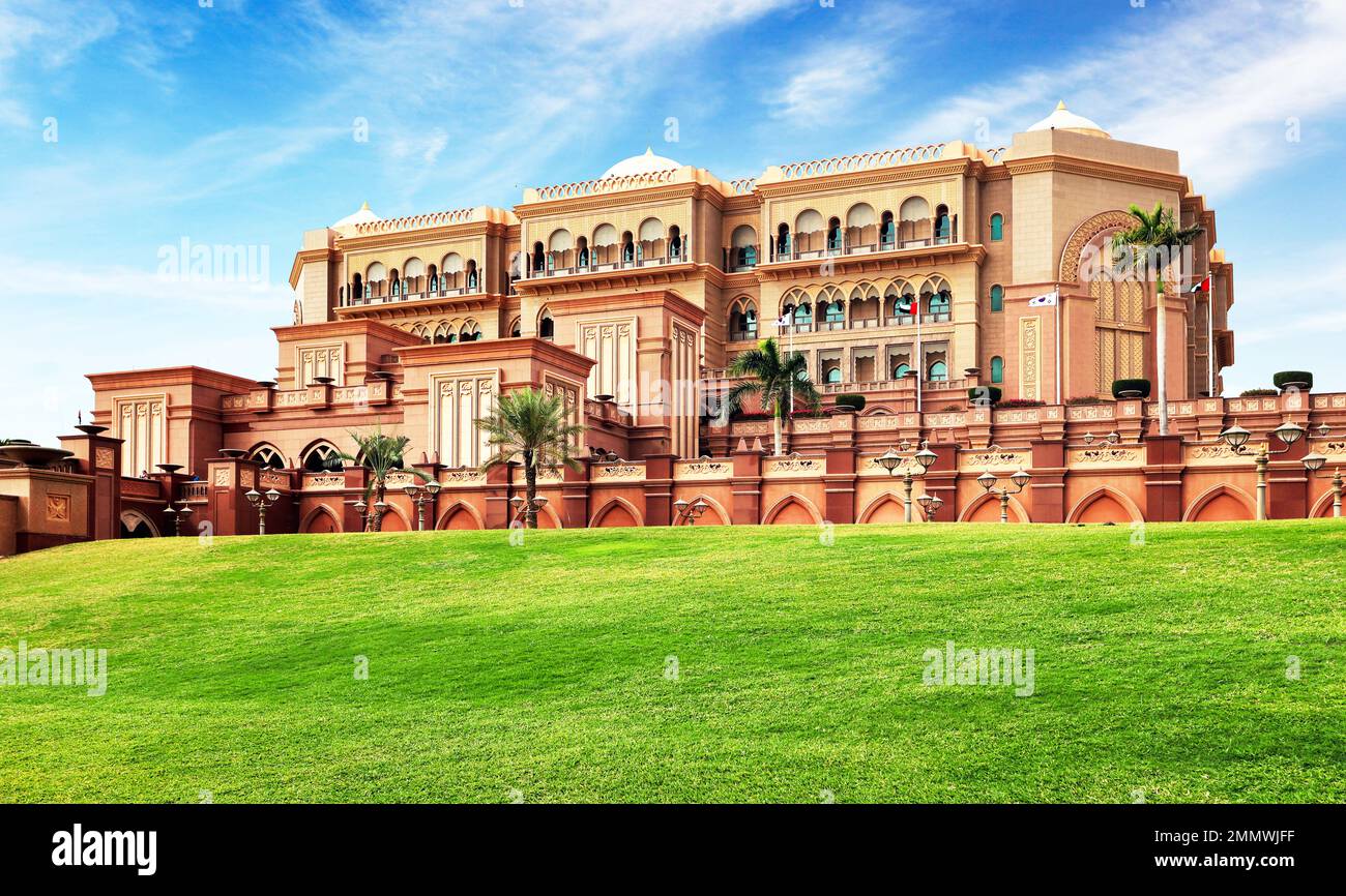 Emirates Palace Abu Dhabi, United Arab Emirates Stock Photo Alamy