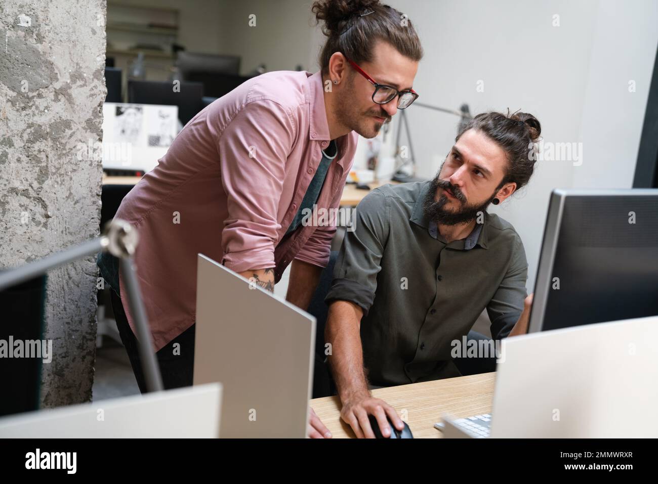 Team female programmers in hi-res stock photography and images - Alamy