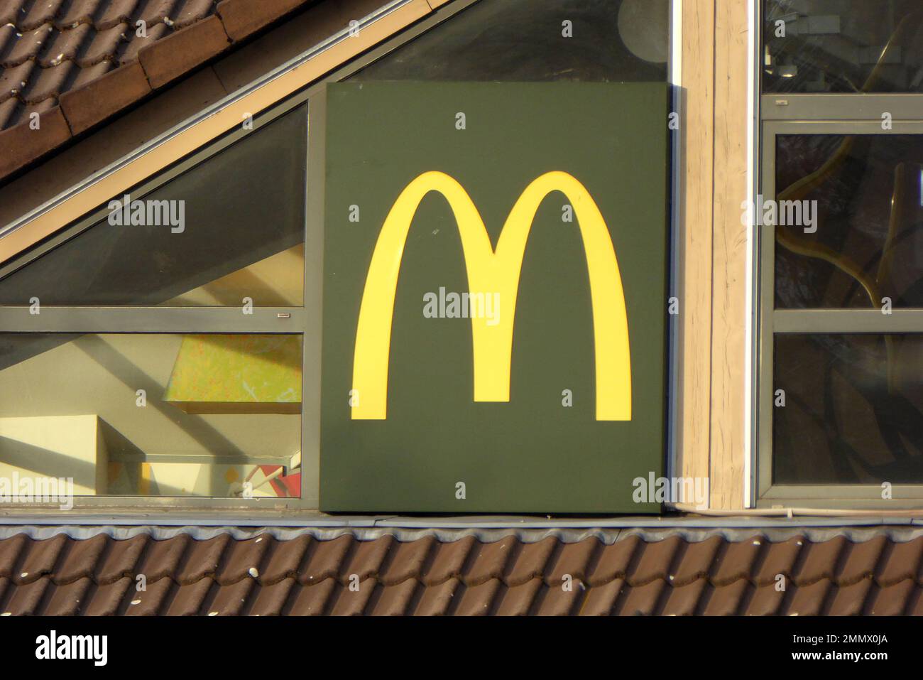 McDonalds / McDonald’s / Logo der US amerikanischen Schnellrestaurantkette Stock Photo