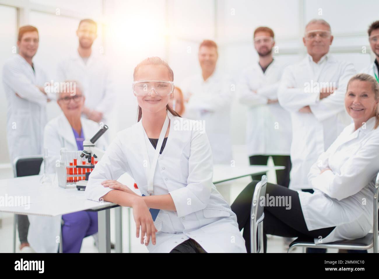 Laboratory beaker in analysts hi-res stock photography and images - Alamy