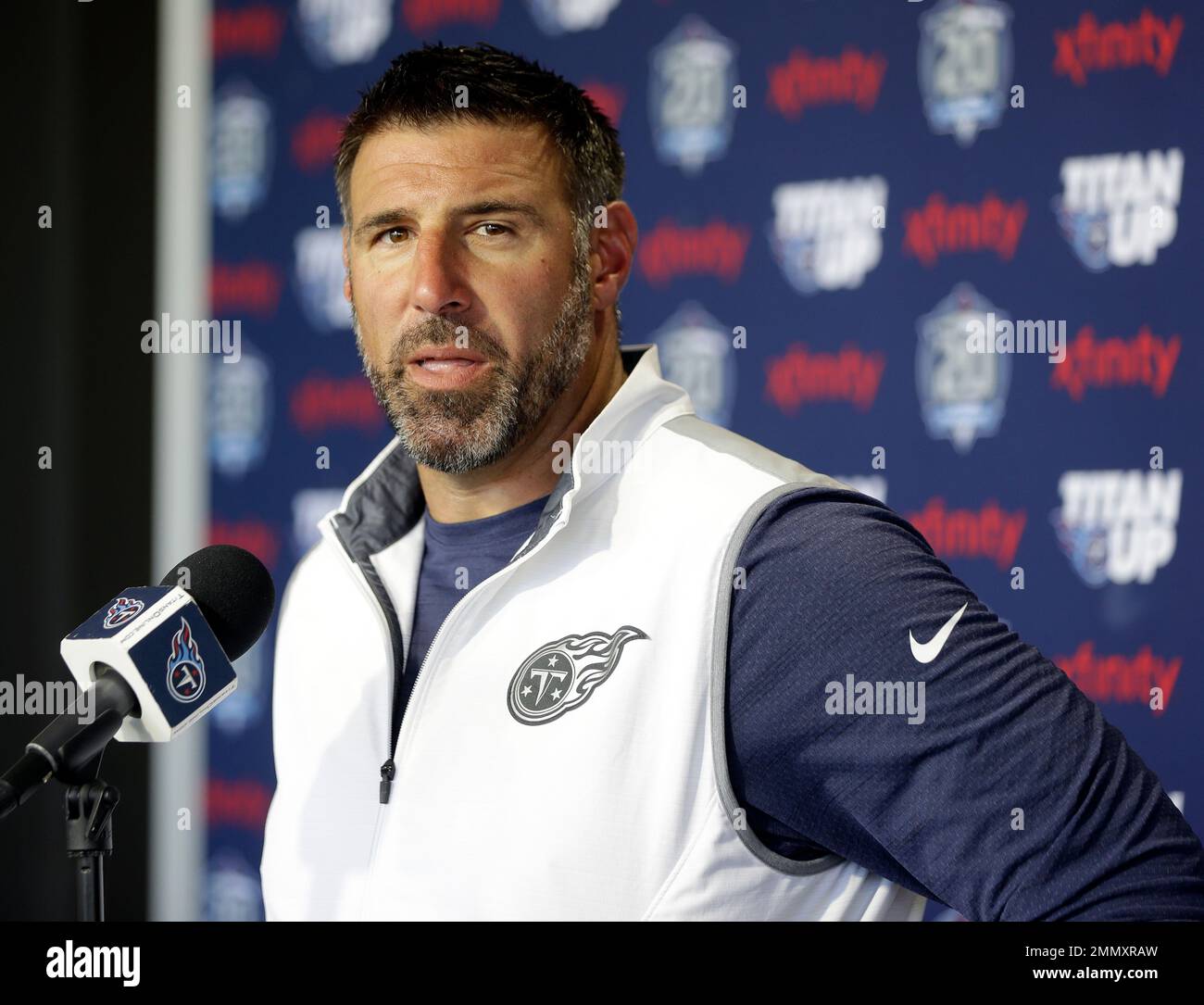 Tennessee Titans head coach Mike Vrabel answers questions during a news  conference after a practice at NFL football training camp Friday, July 27,  2018, in Nashville, Tenn. (AP Photo/Mark Humphrey Stock Photo 