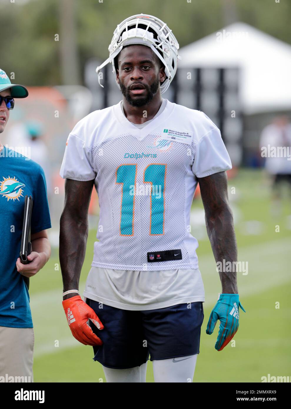 Devante parker shirt 2025
